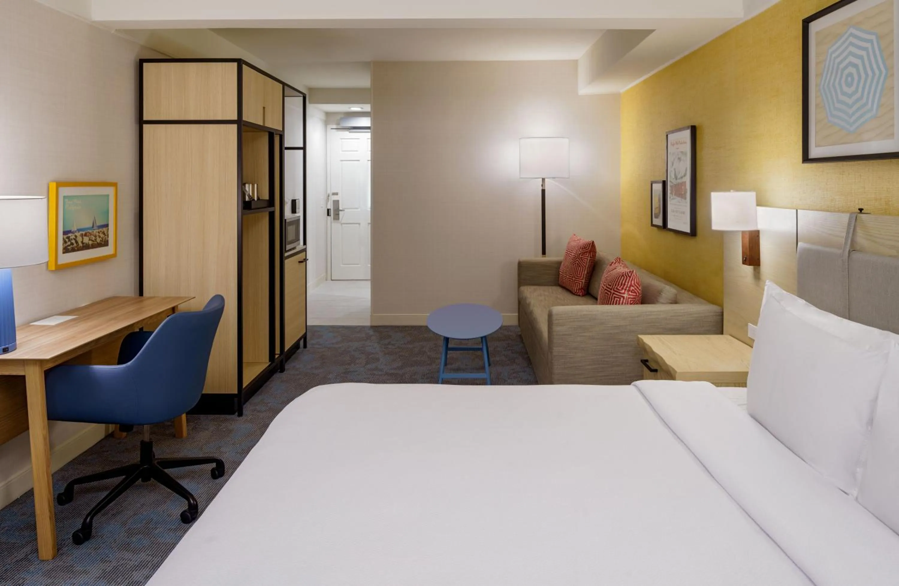 Bed in Hilton Garden Inn Dana Point Doheny Beach