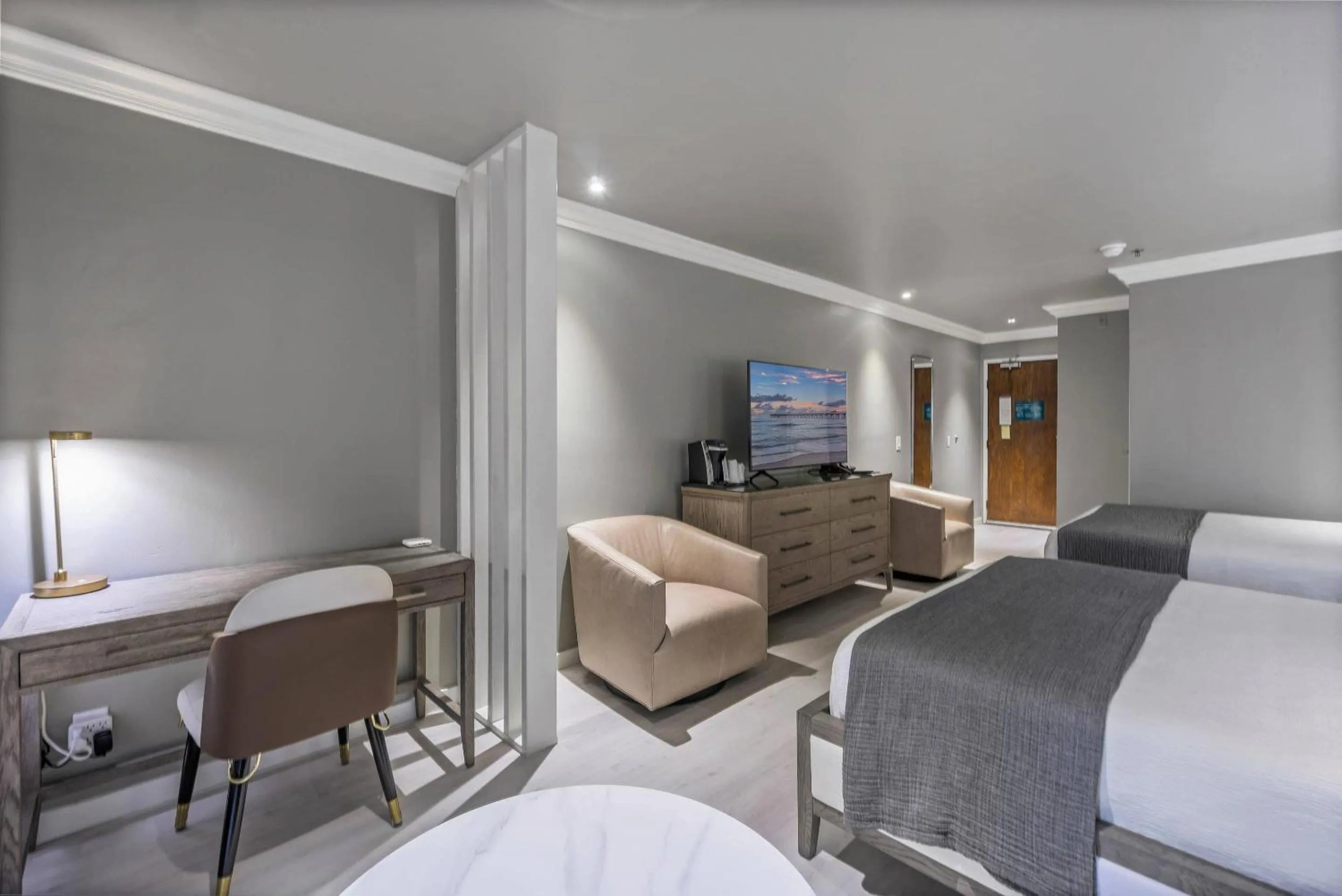 Bedroom, Bed in The Volare, an Ascend Collection Hotel