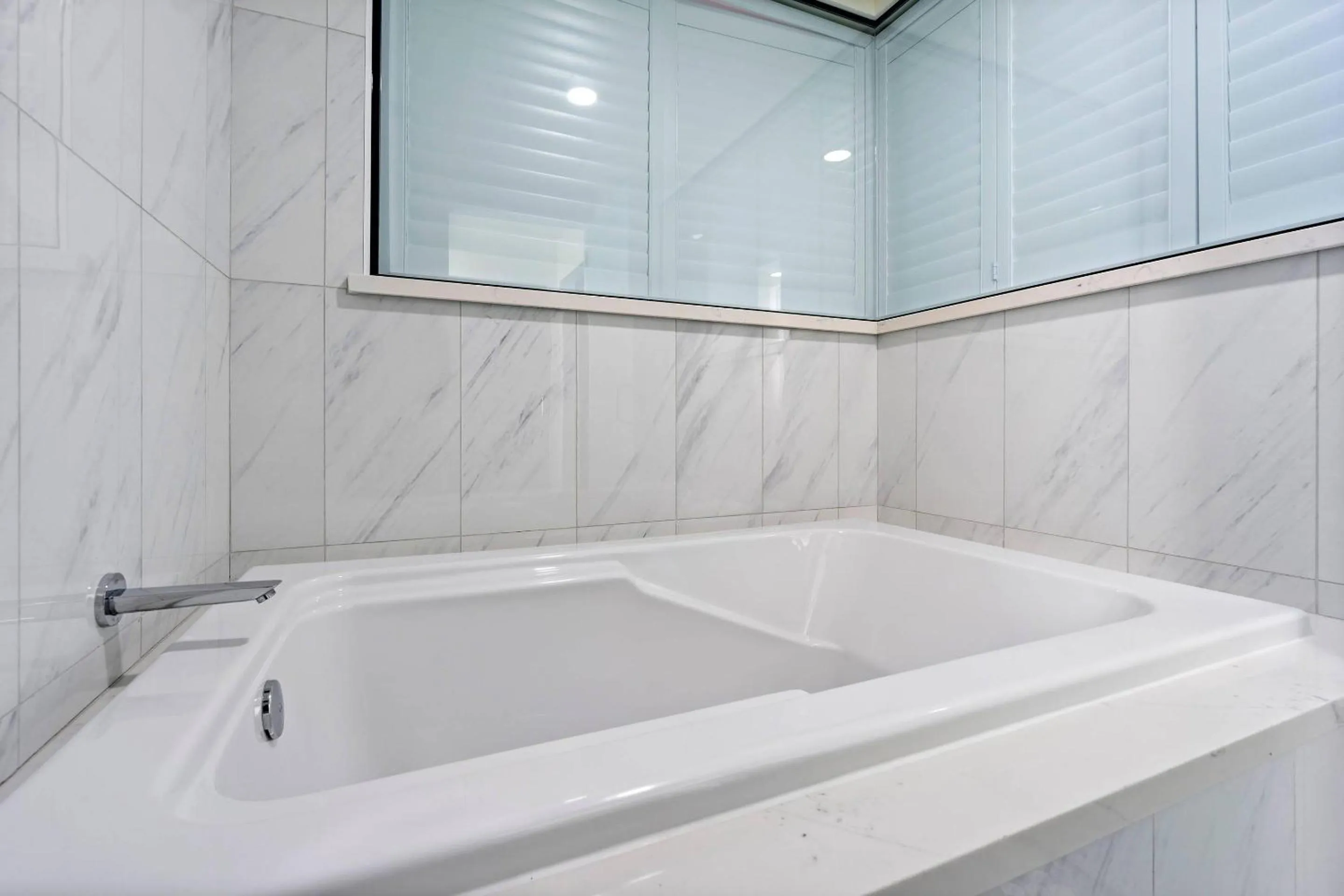 Bedroom in The Volare, an Ascend Collection Hotel