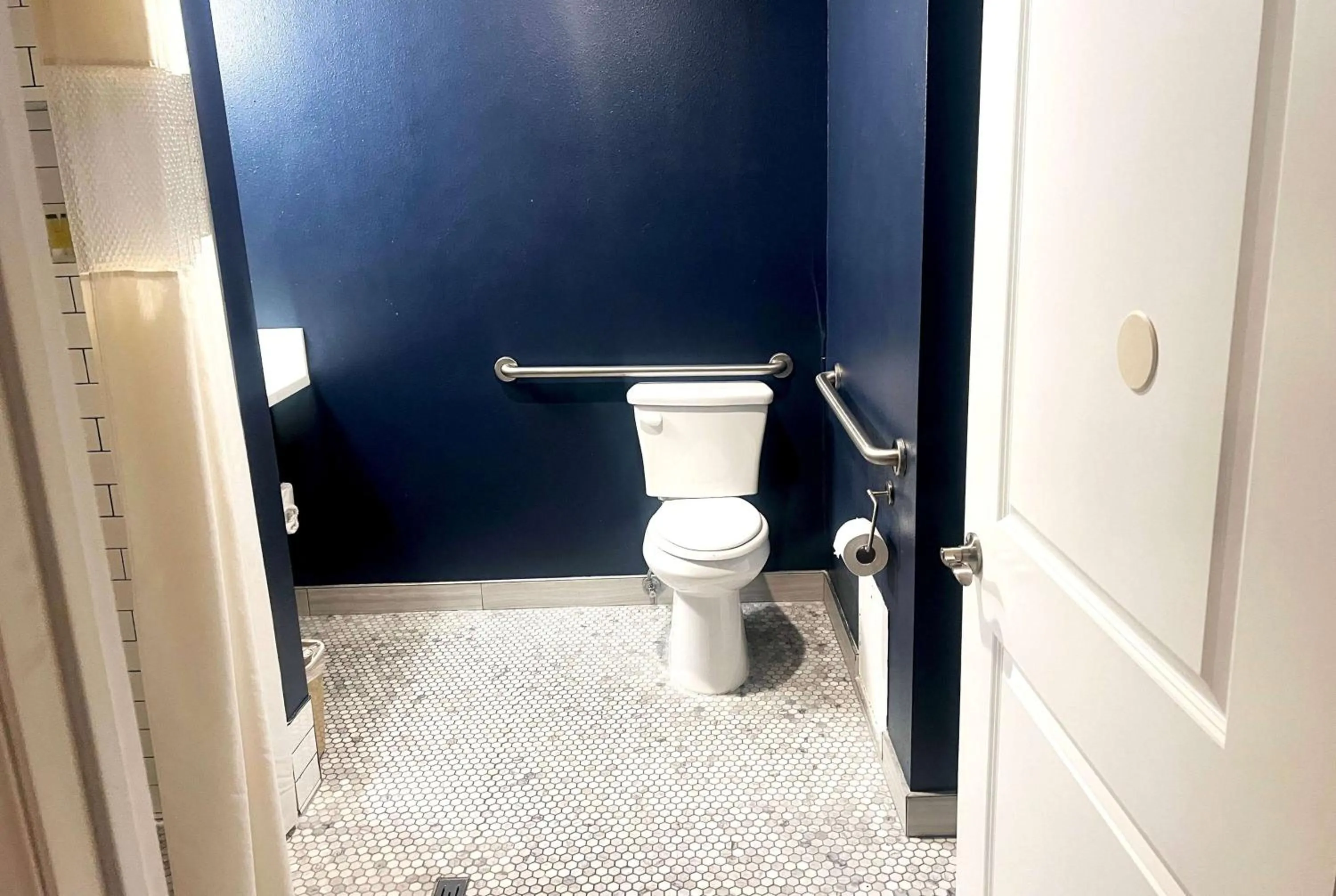 Bathroom in Super 8 by Wyndham Hollywood/LA Area