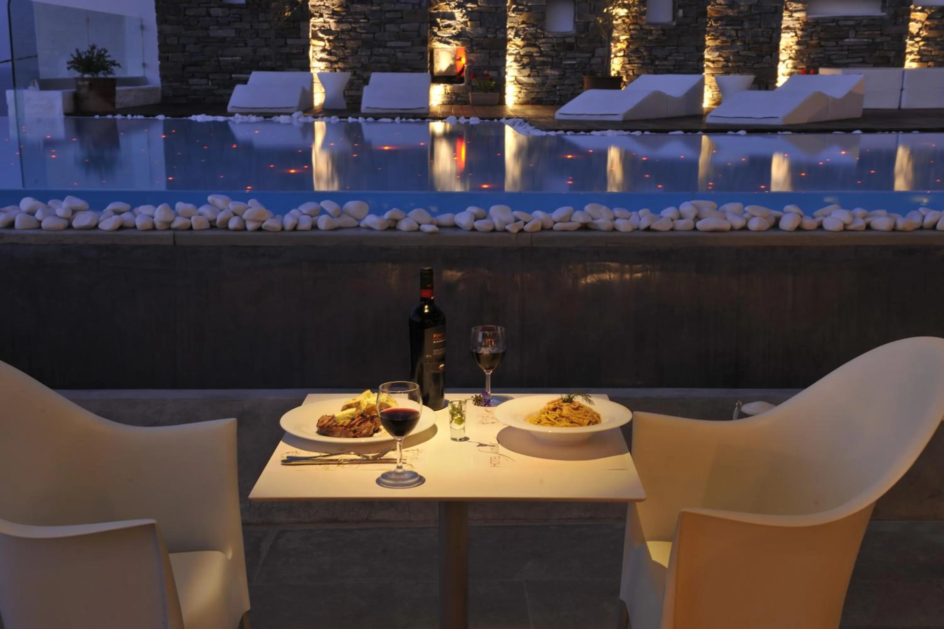 Restaurant/places to eat in Hotel Senia - Onar Hotels Collection