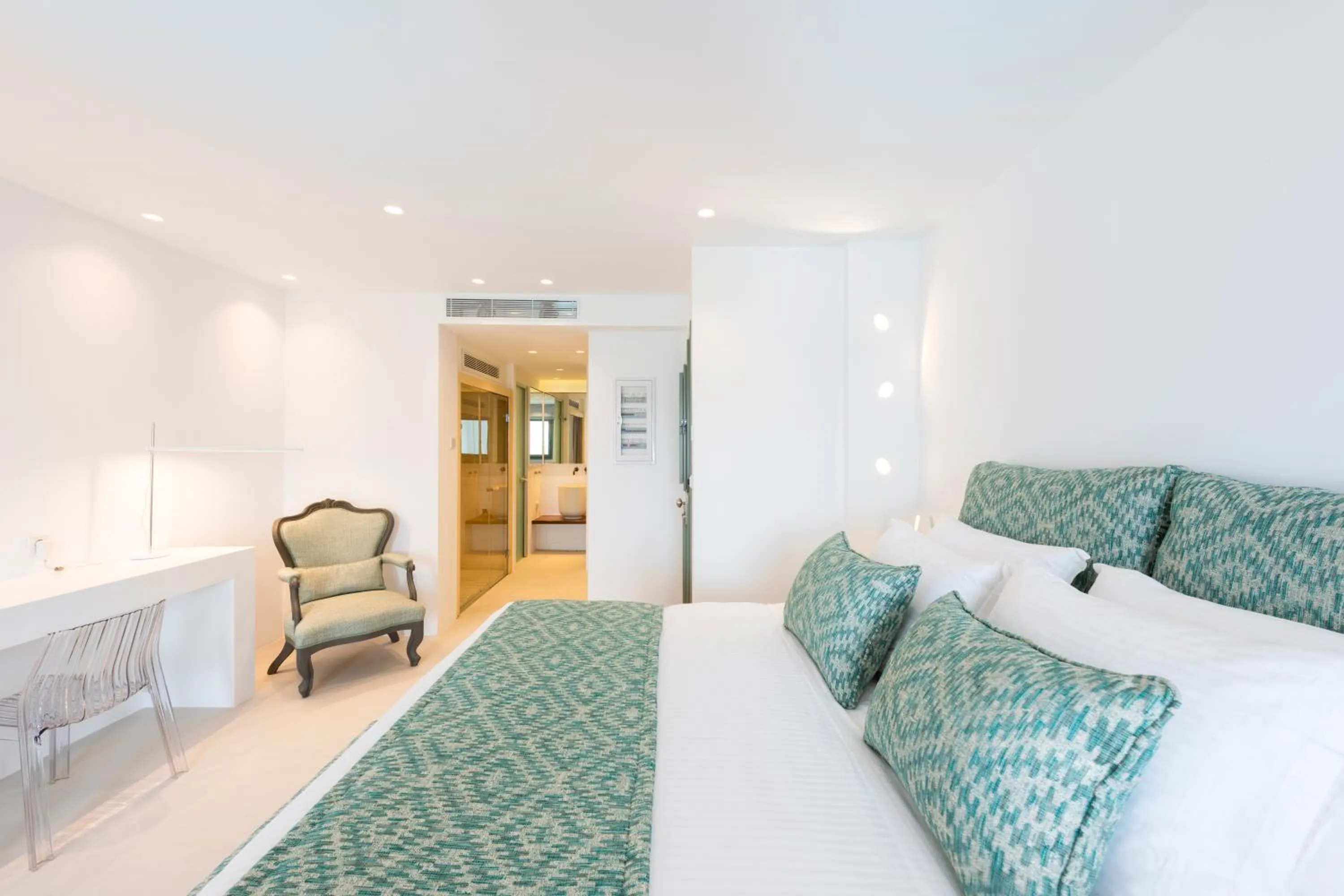 Photo of the whole room, Bed in Hotel Senia - Onar Hotels Collection