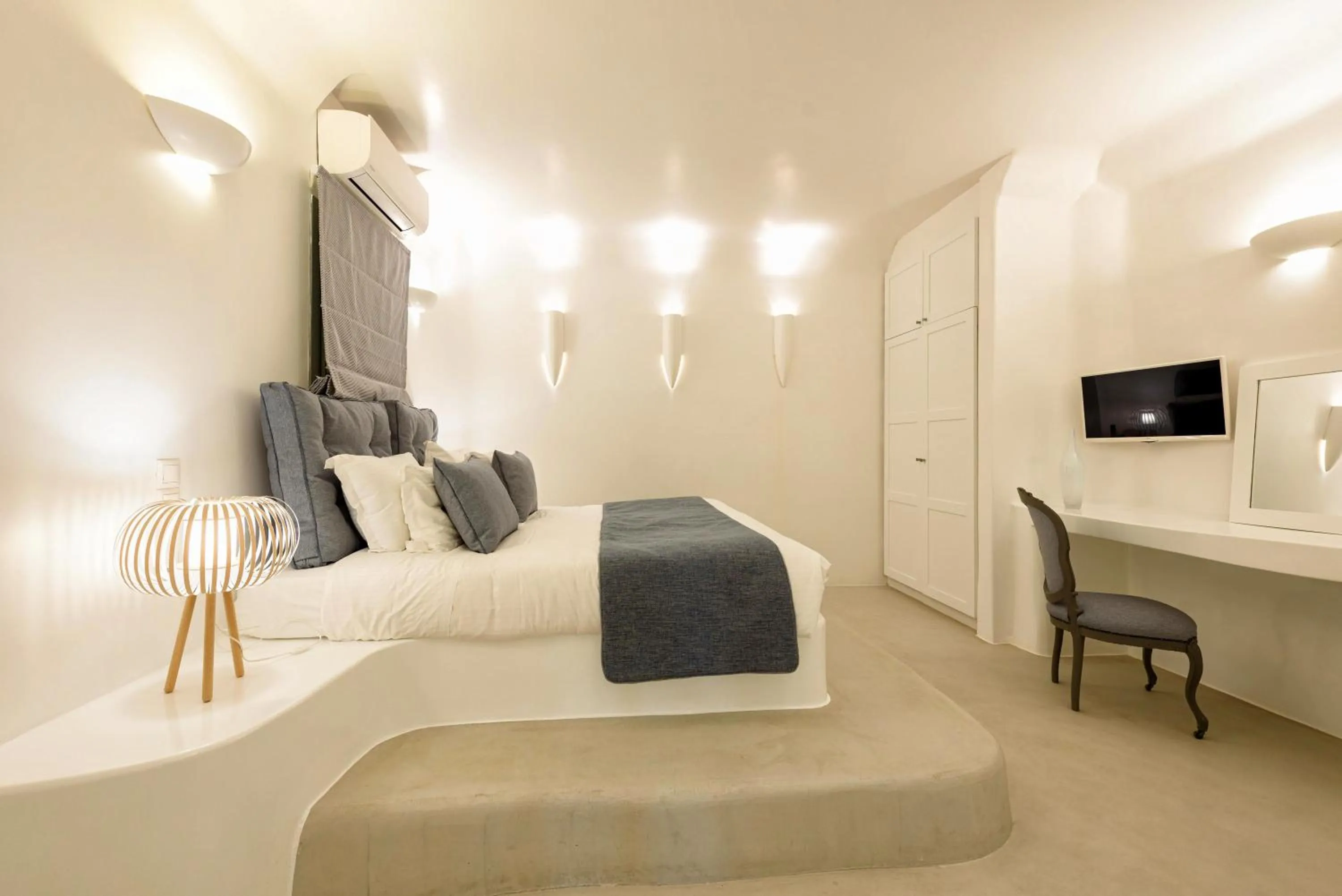 Bedroom, Bed in Hotel Senia - Onar Hotels Collection