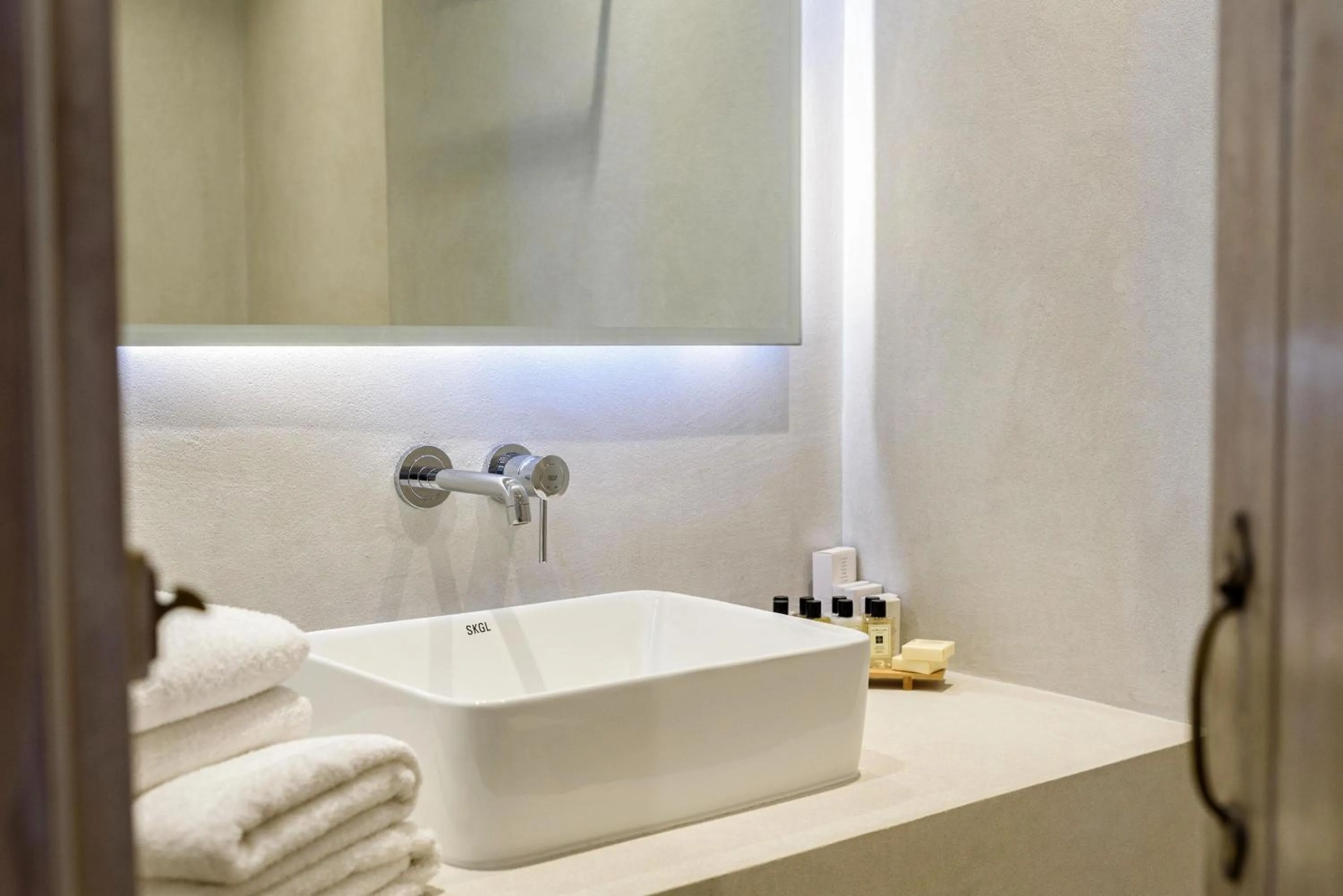 Bathroom in Hotel Senia - Onar Hotels Collection
