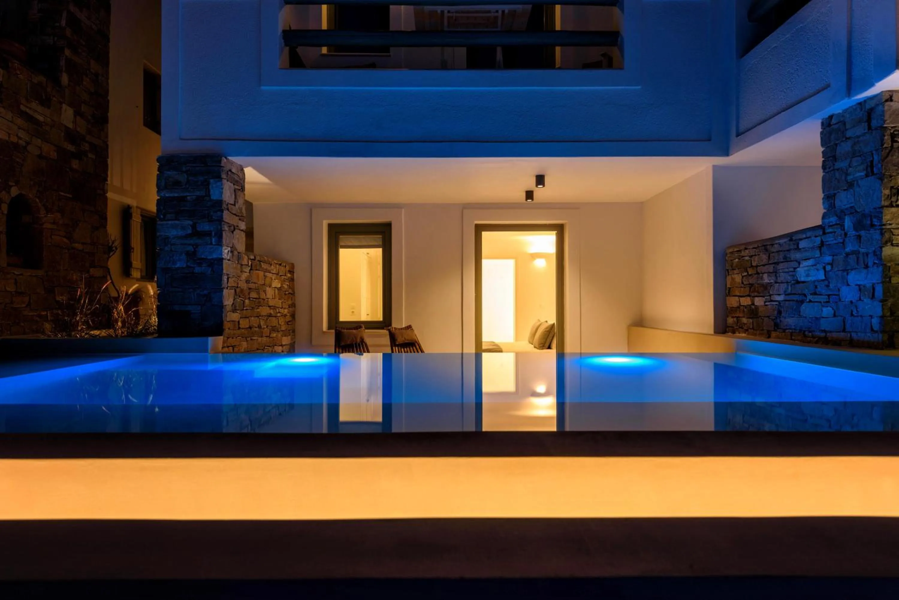 Pool view in Hotel Senia - Onar Hotels Collection