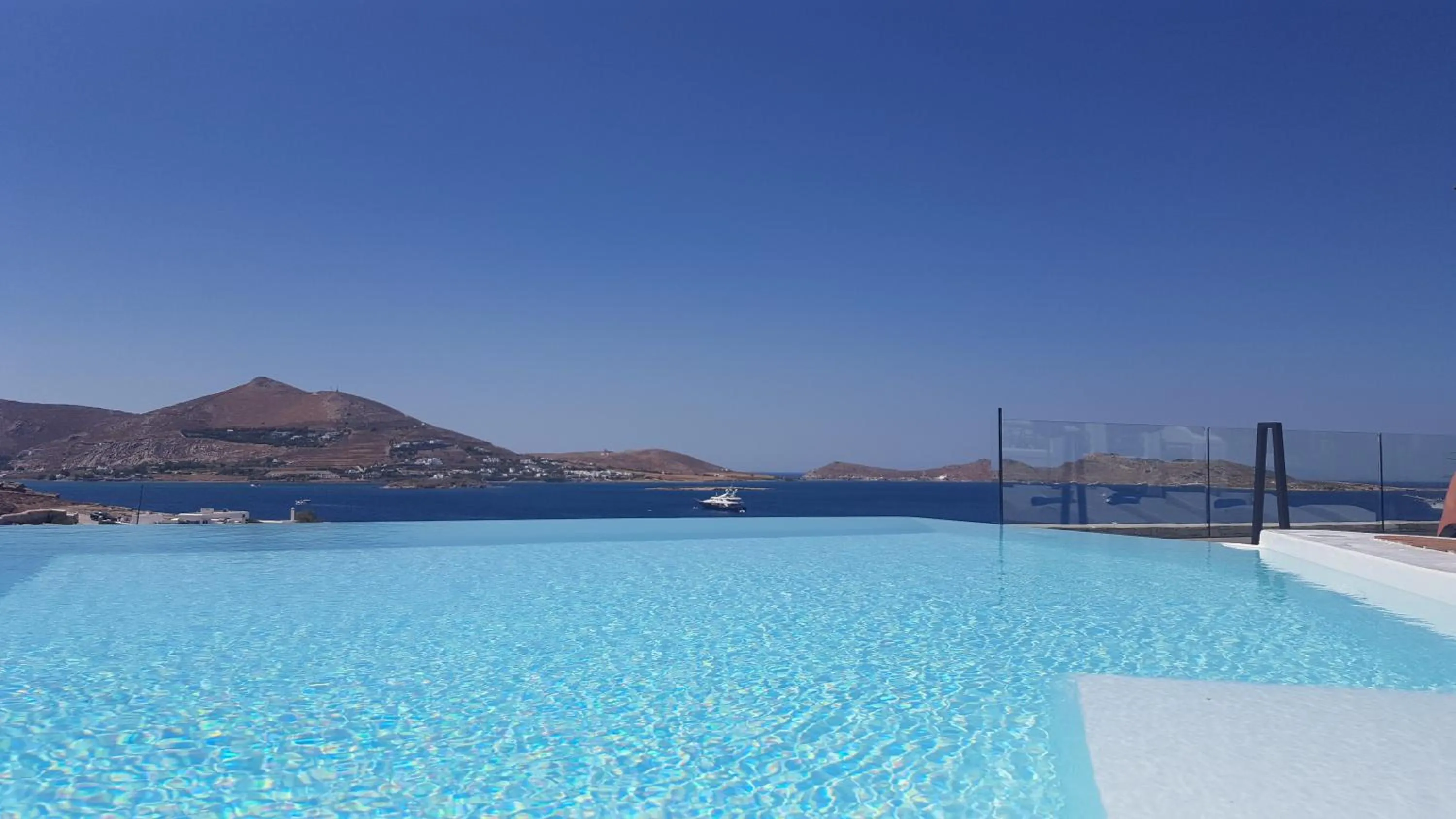 Swimming pool in Hotel Senia - Onar Hotels Collection