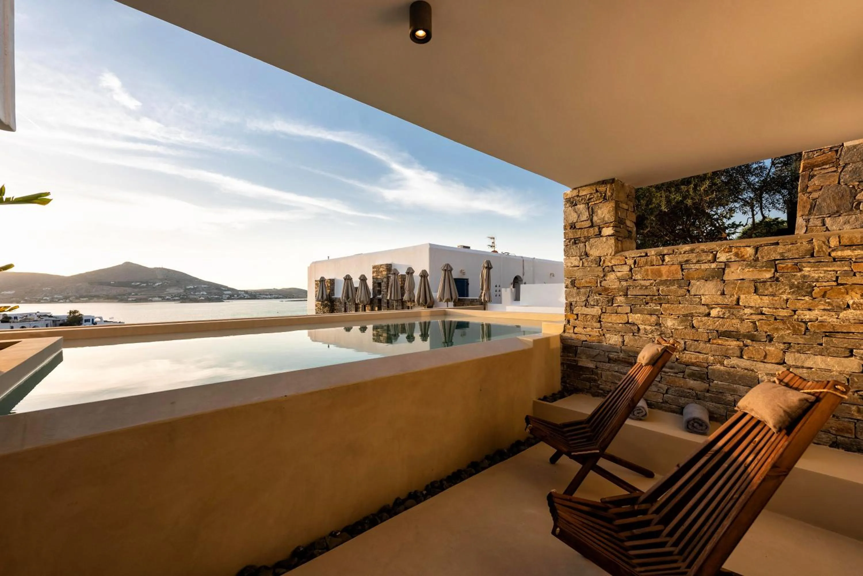 Swimming pool in Hotel Senia - Onar Hotels Collection