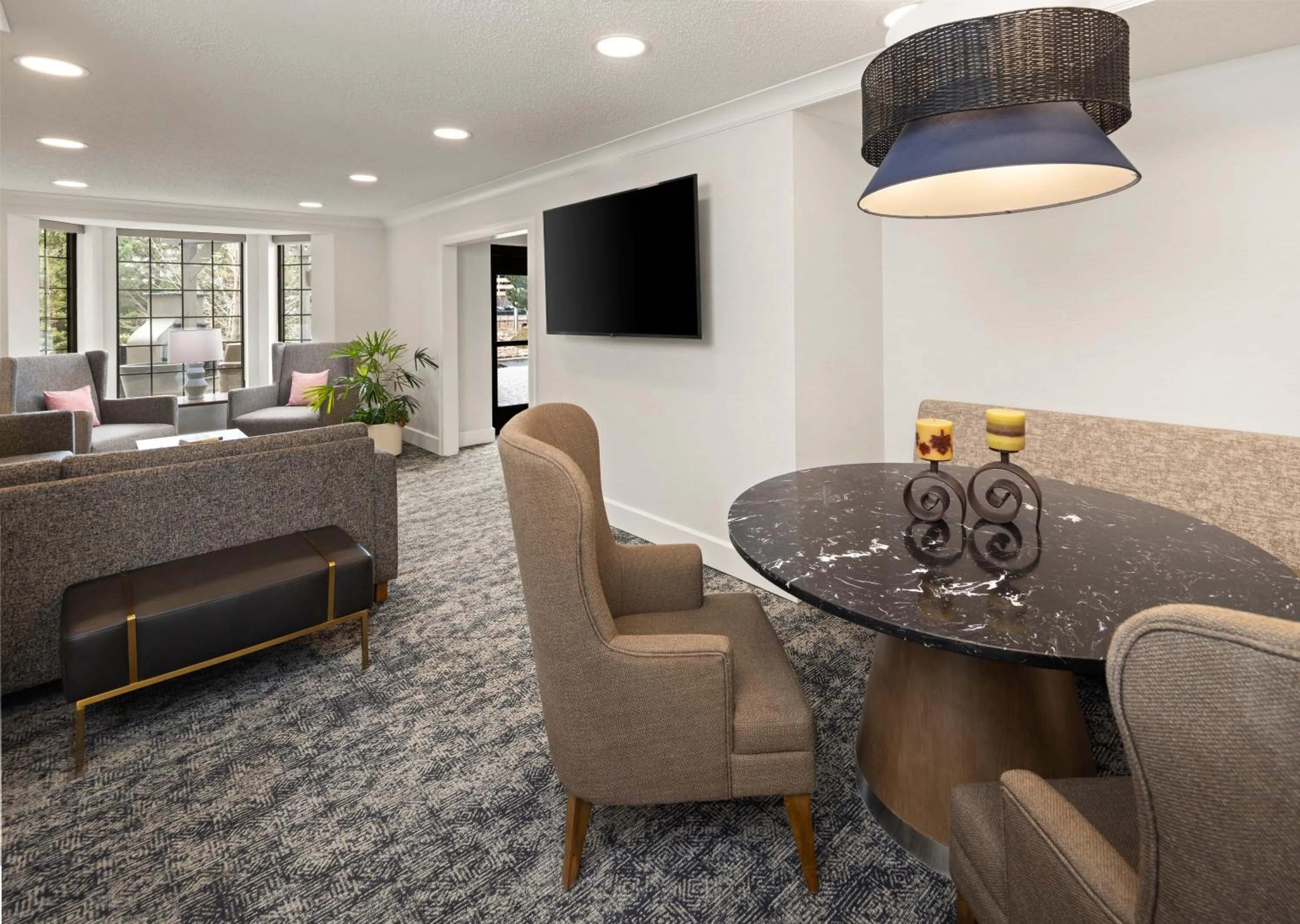 Seating area in Staybridge Suites Minneapolis-Bloomington by IHG