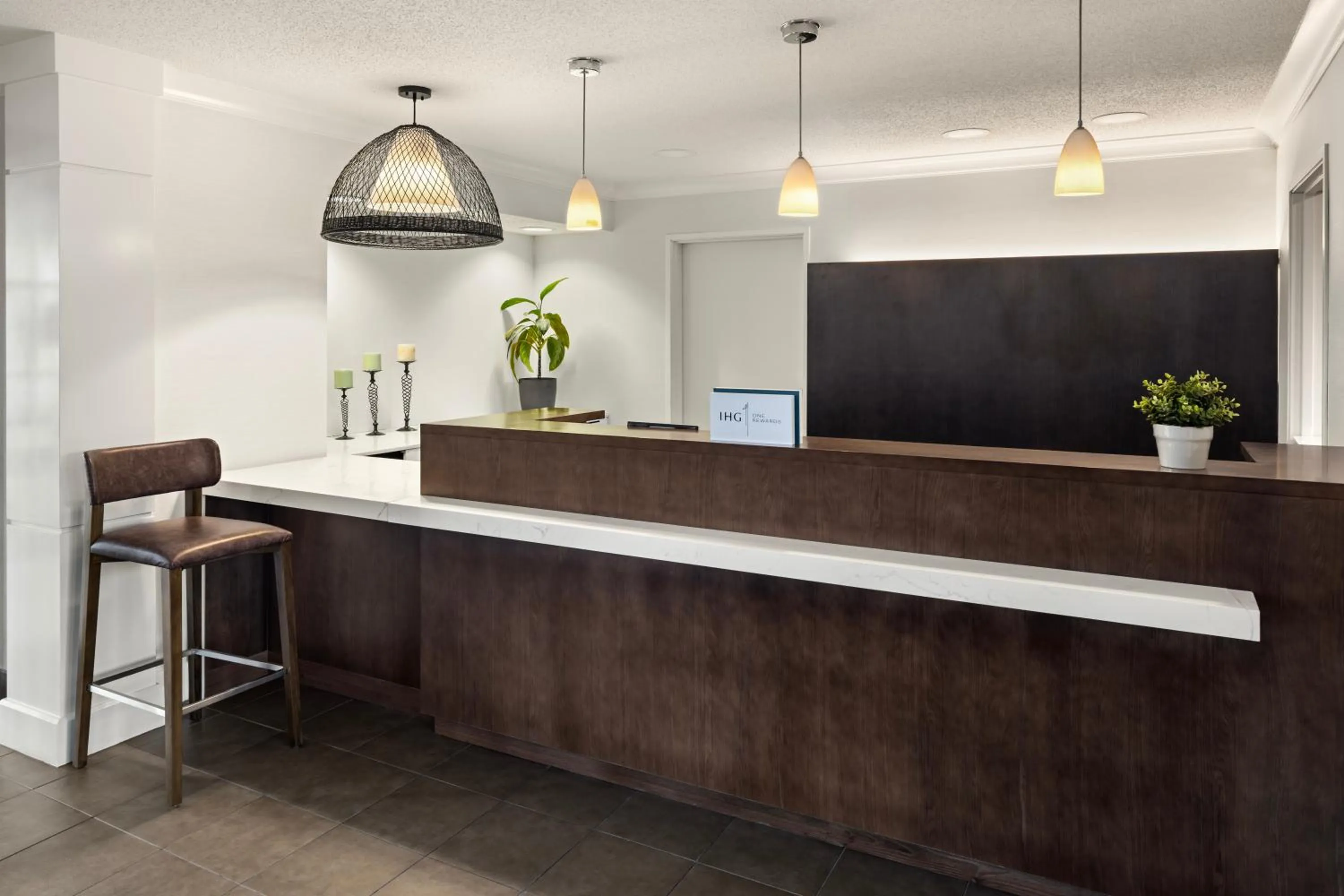 Lobby or reception in Staybridge Suites Minneapolis-Bloomington by IHG