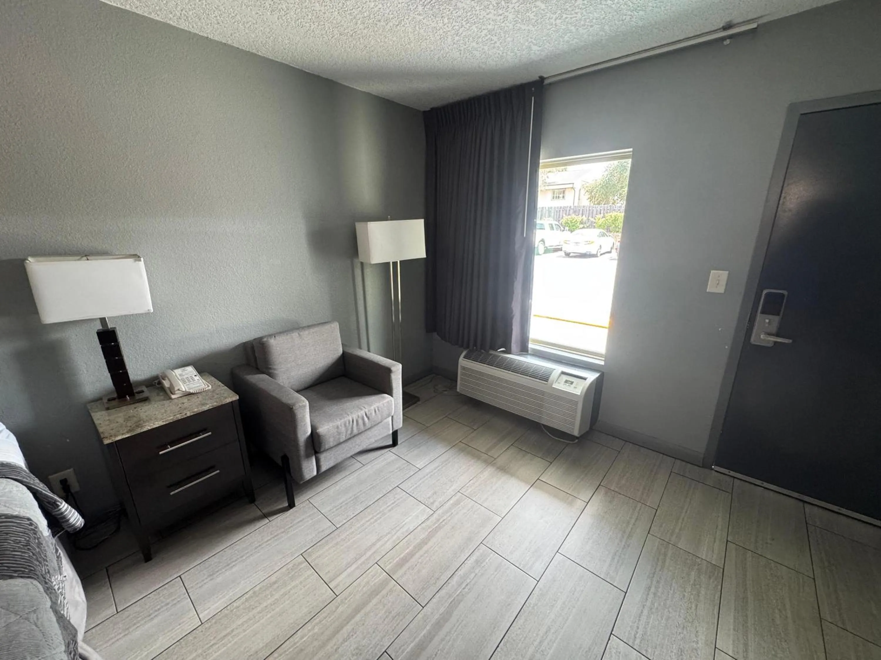 Bedroom in Budget Inn Sanford International Airport