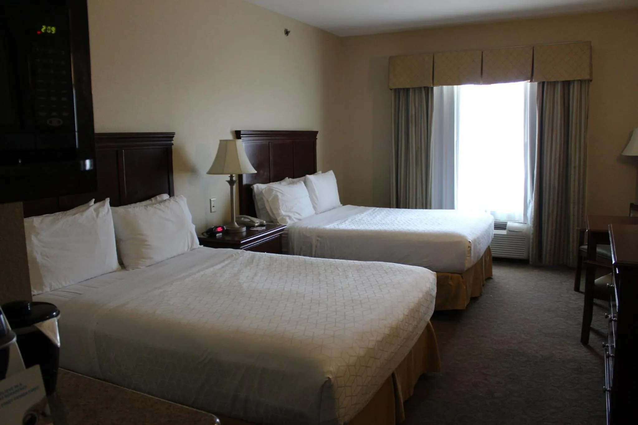 Photo of the whole room, Bed in Holiday Inn Express Hotel & Suites Cedar Hill by IHG