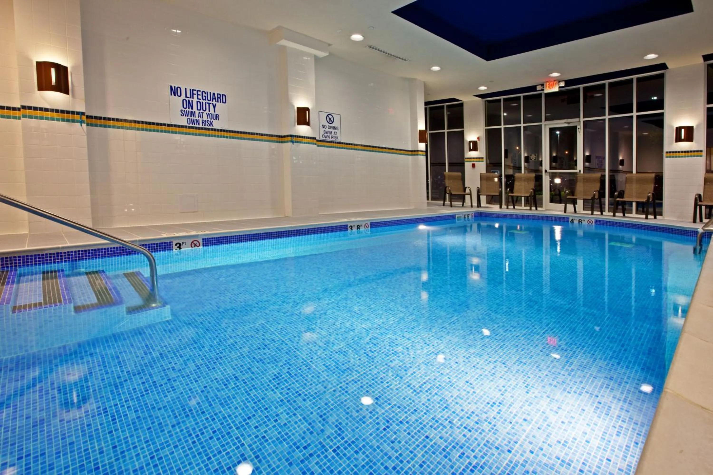 Swimming pool in Holiday Inn Louisville Airport - Fair/Expo by IHG