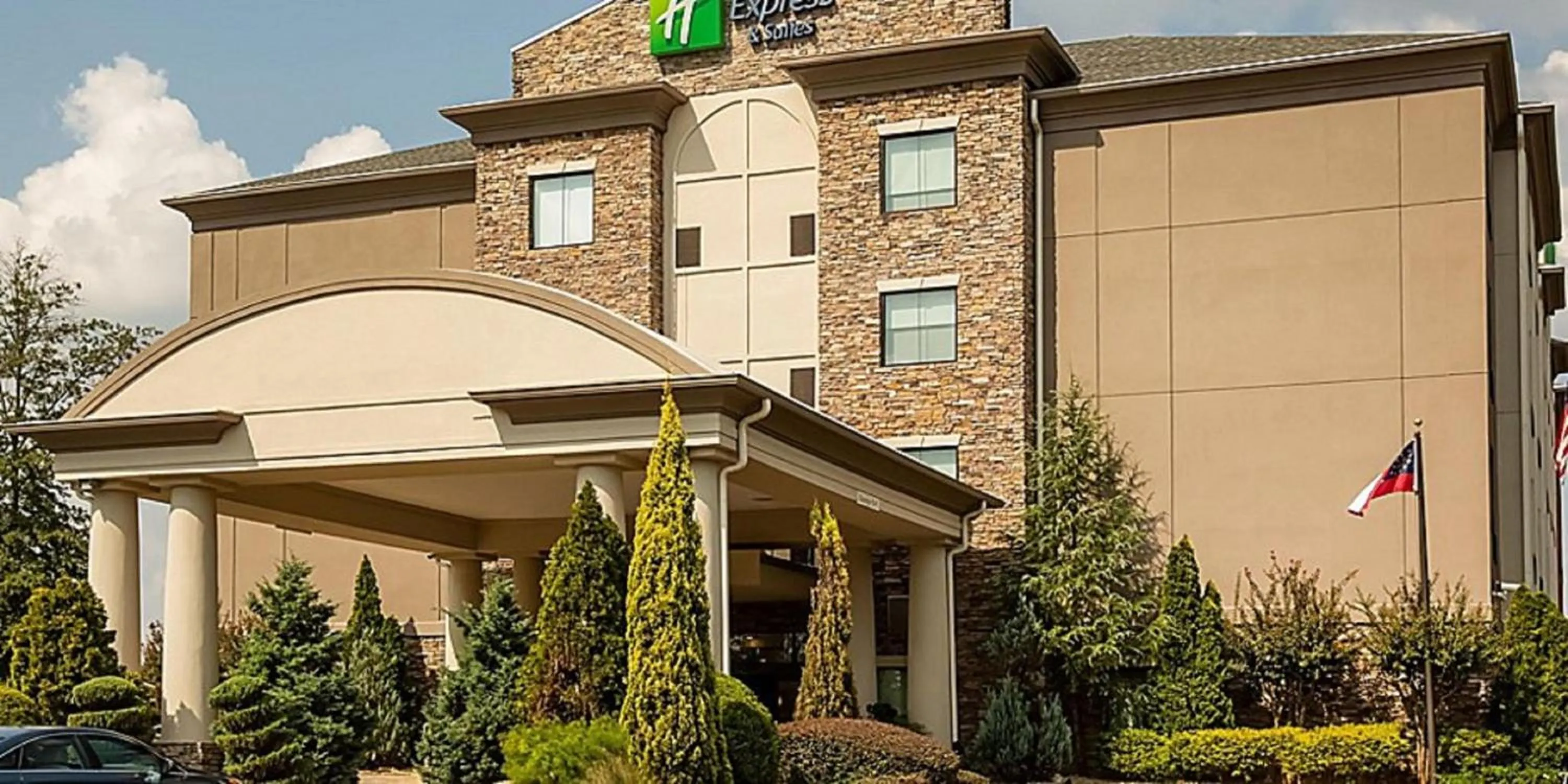 Property building in Holiday Inn Express & Suites Atlanta Southwest-Fairburn