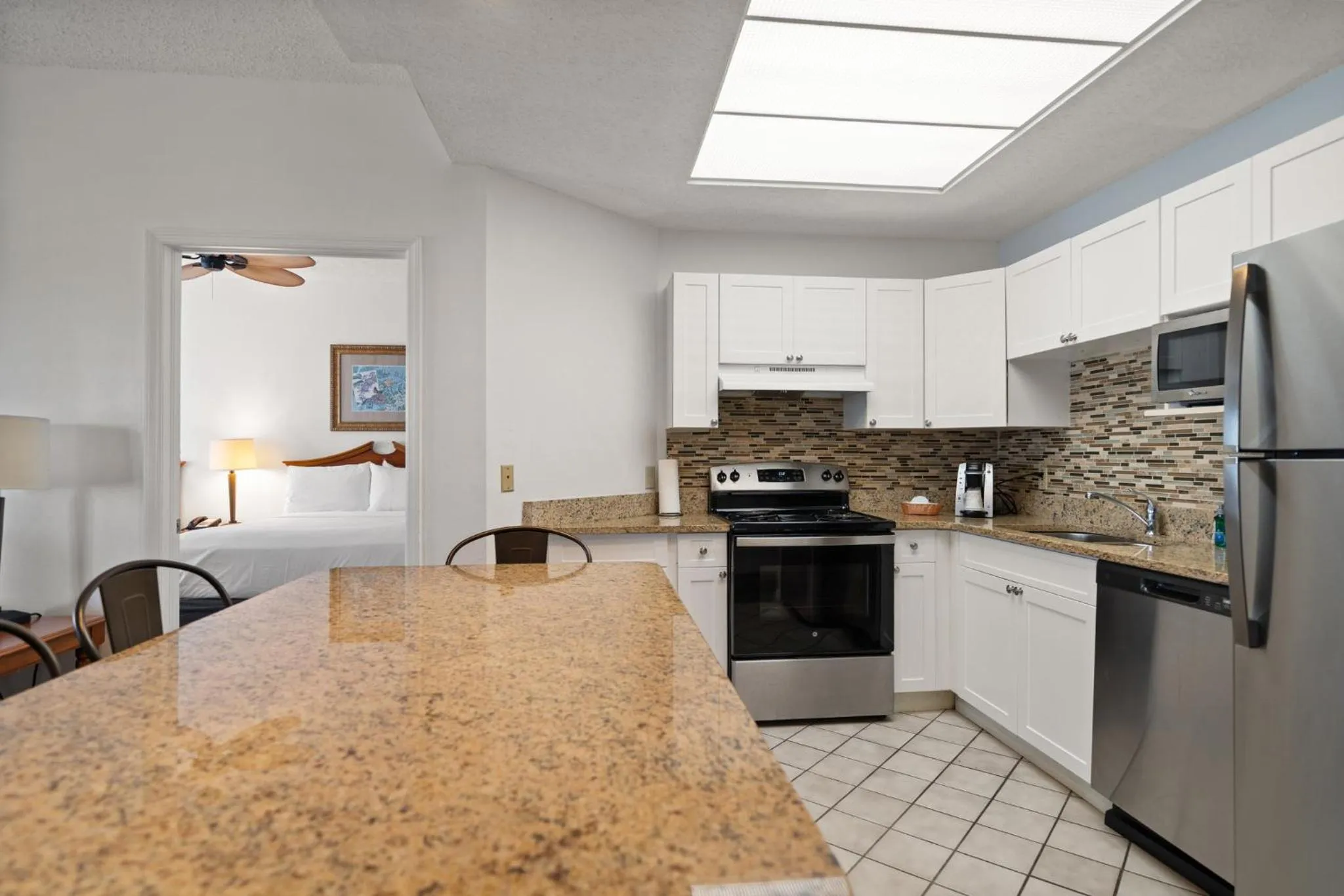 Photo of the whole room in Holiday Inn & Suites Clearwater Beach S-Harbourside