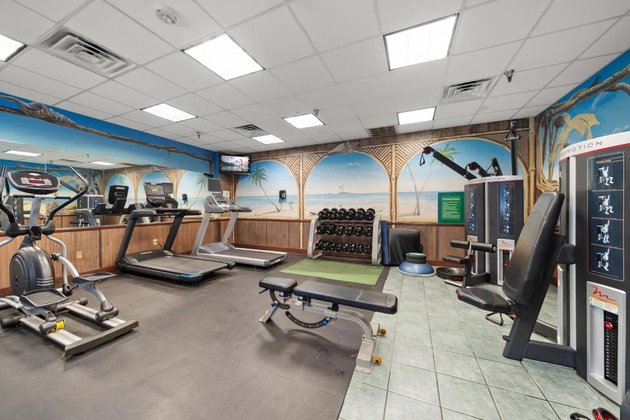 Fitness centre/facilities in Holiday Inn & Suites Clearwater Beach S-Harbourside
