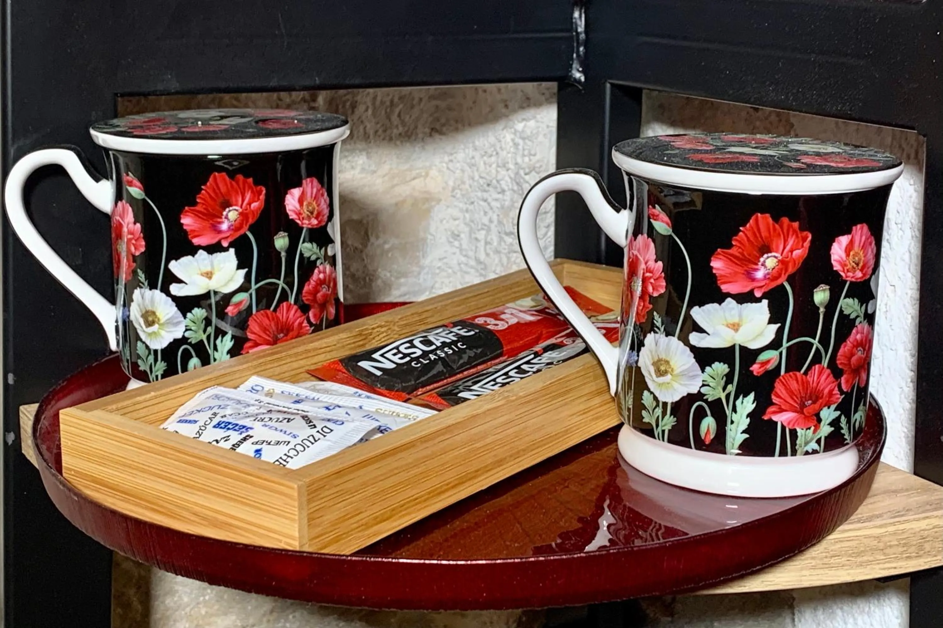 Coffee/tea facilities in Luxury Art Room