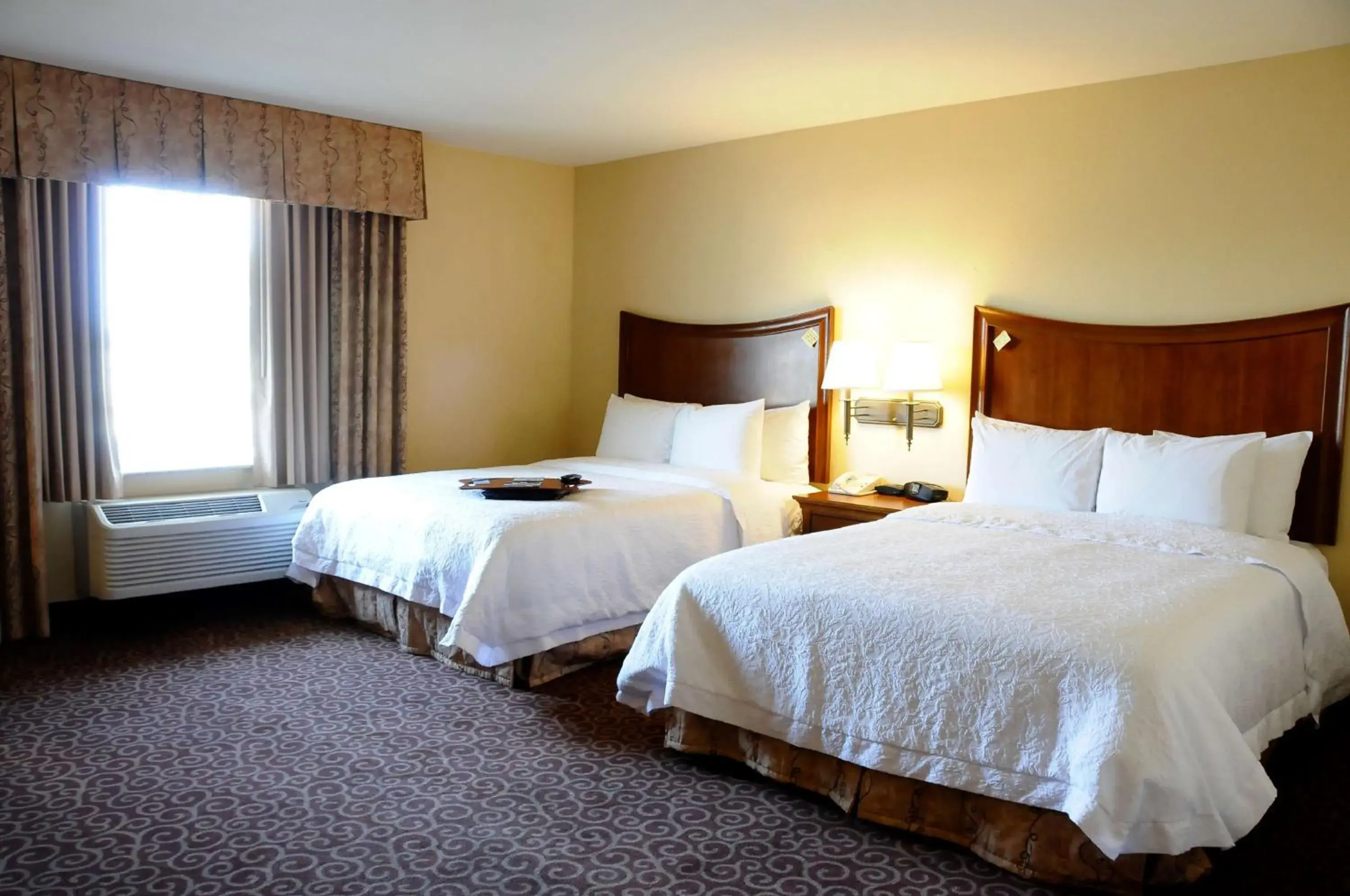 Room with Two Queen Beds - Non-Smoking in Hampton Inn & Suites Red Bluff Room with Two Queen Beds - Non-Smoking in Hampton Inn & Suites Red Bluff