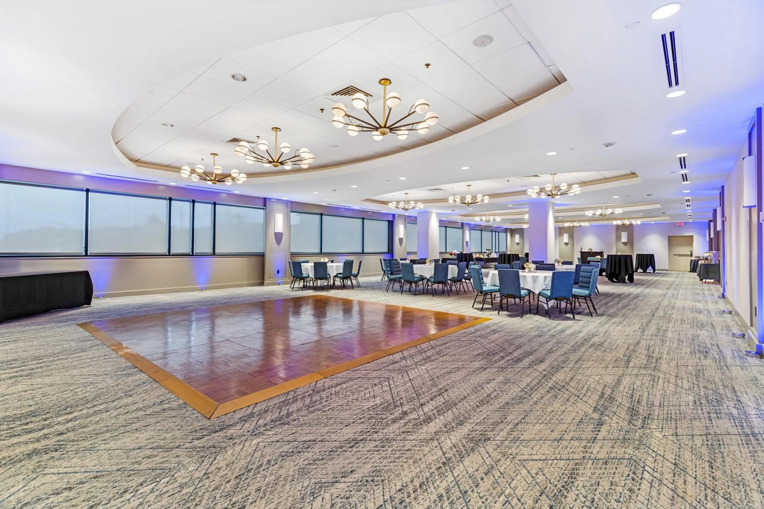 Meeting/conference room in Four Points by Sheraton Boston Newton