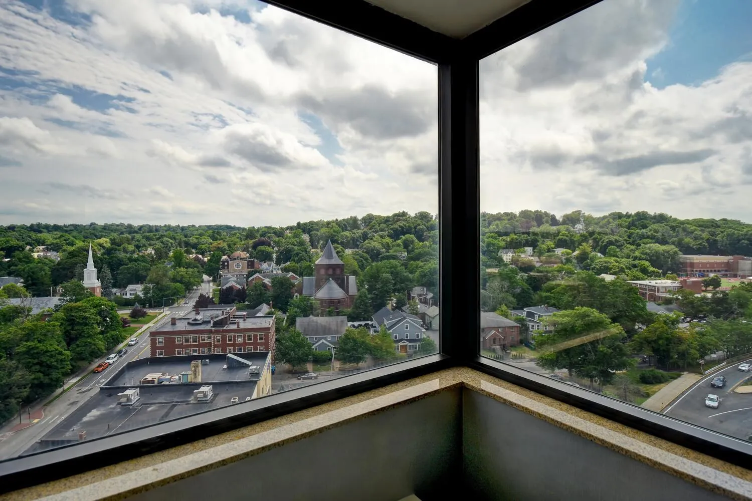 Property building in Four Points by Sheraton Boston Newton