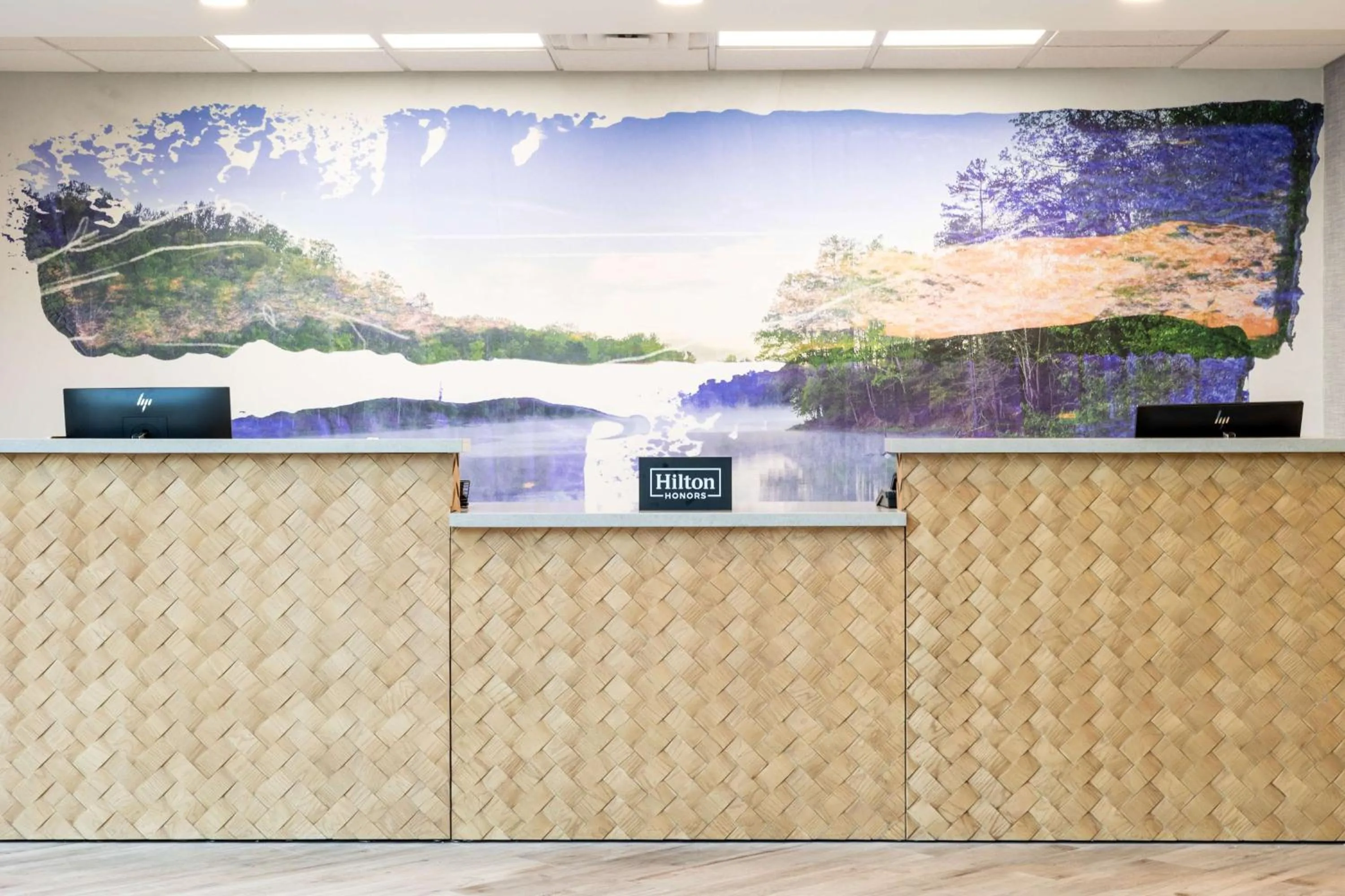 Lobby or reception in Holiday Inn Austin Conference Center, an IHG Hotel