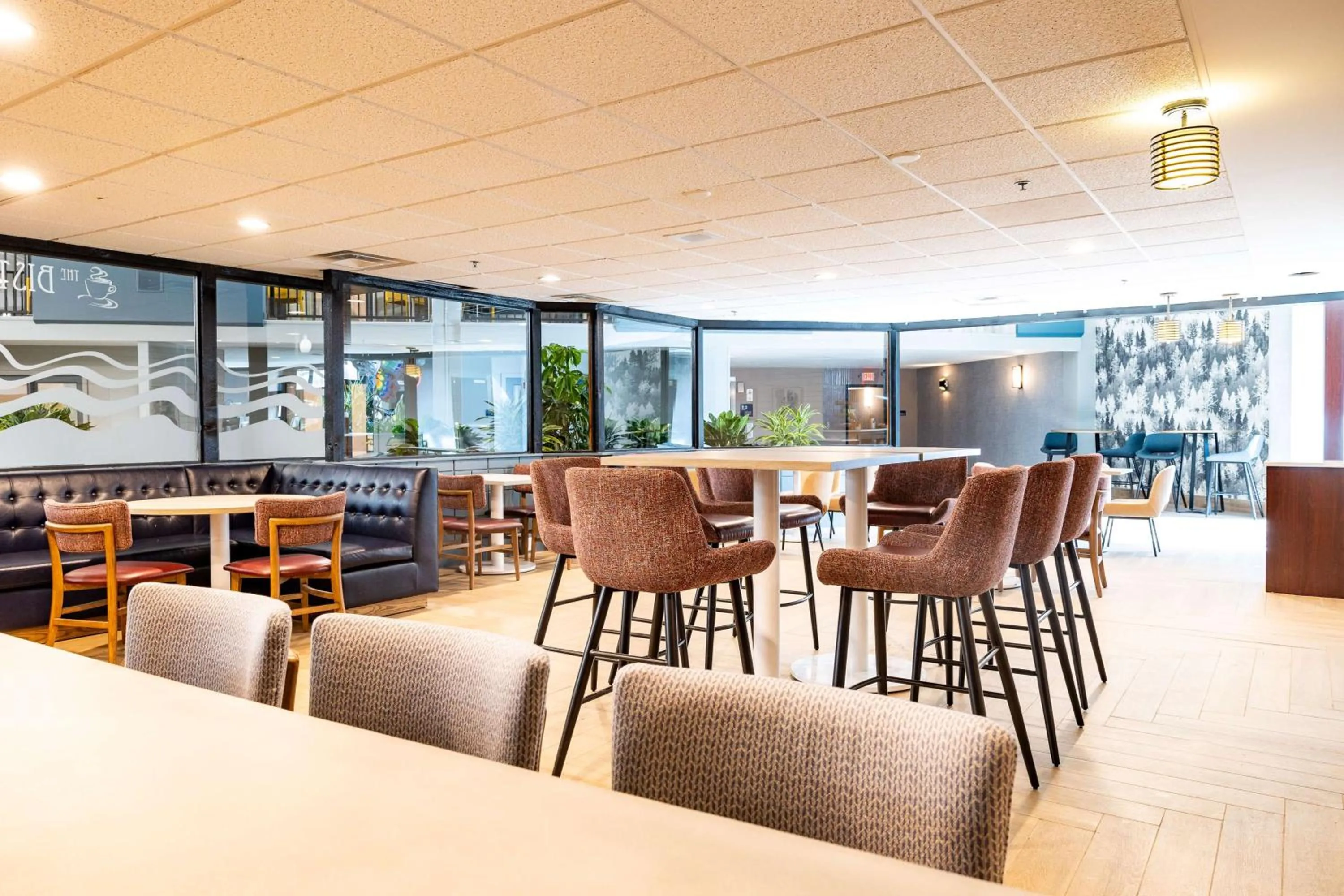 Restaurant/places to eat in Holiday Inn Austin Conference Center, an IHG Hotel