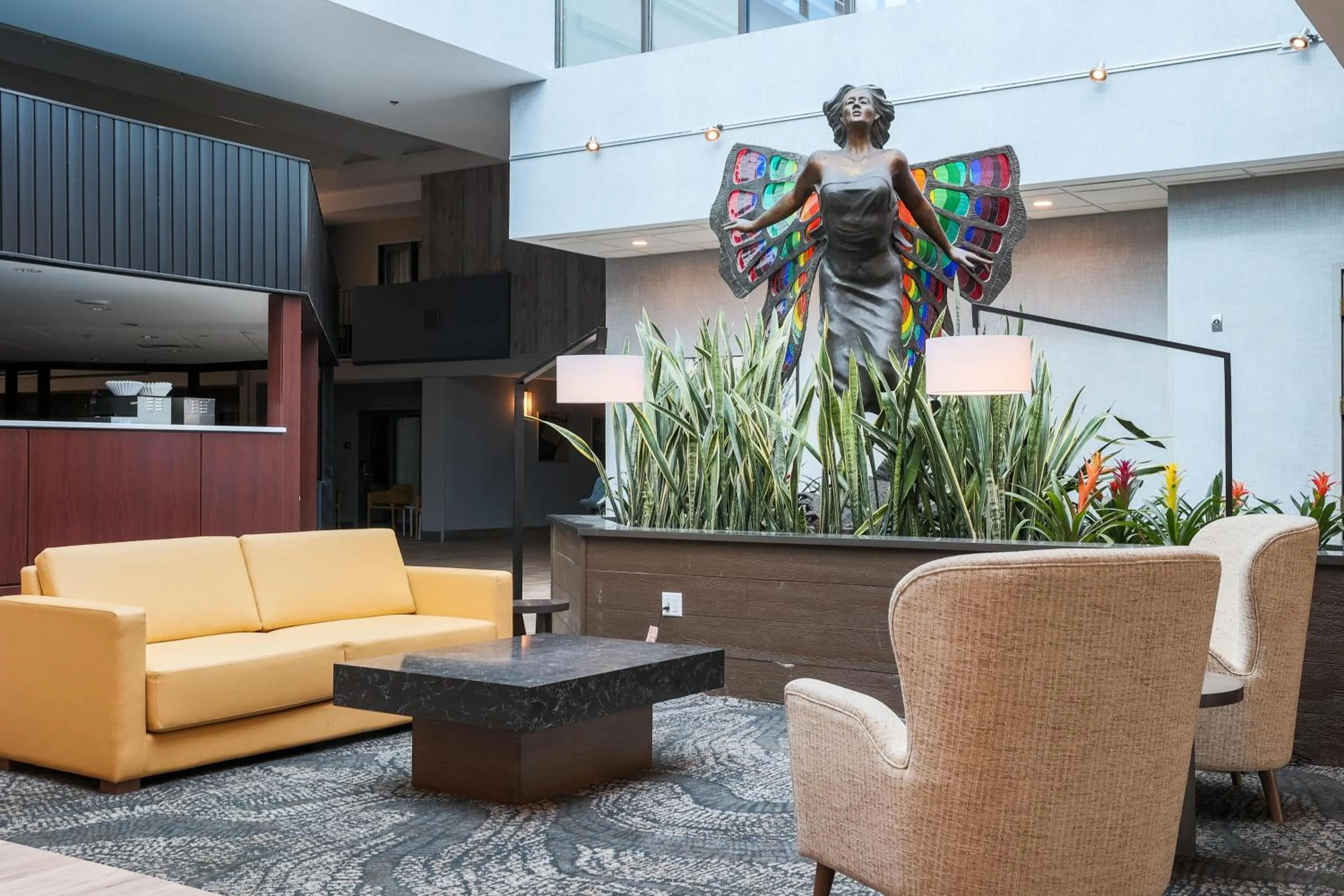 Lobby or reception in DoubleTree by Hilton Austin, MN