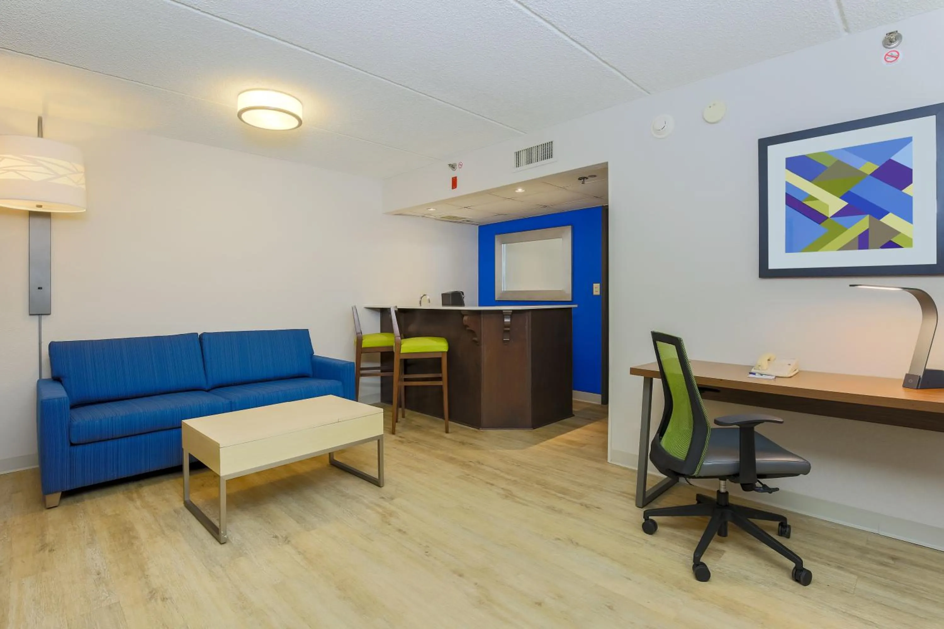 Photo of the whole room in Holiday Inn Express Milwaukee - West Medical Center by IHG