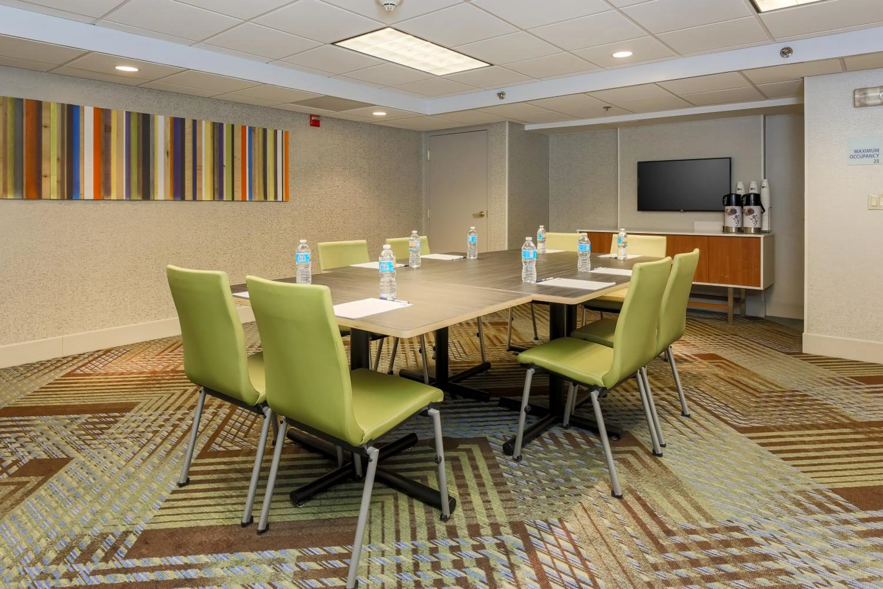 Meeting/conference room in Holiday Inn Express Milwaukee - West Medical Center by IHG