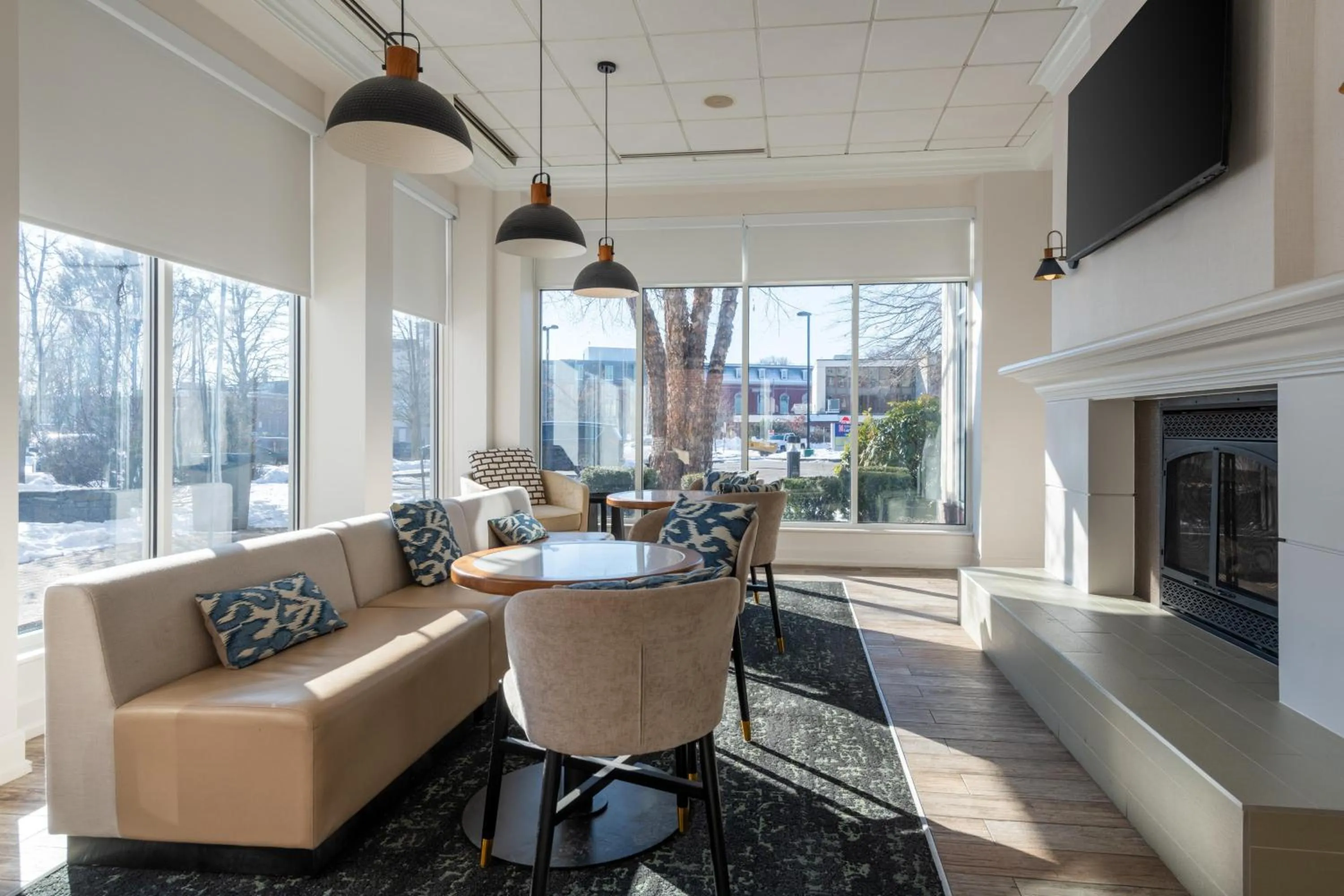 Lobby or reception in Hilton Garden Inn Auburn Riverwatch