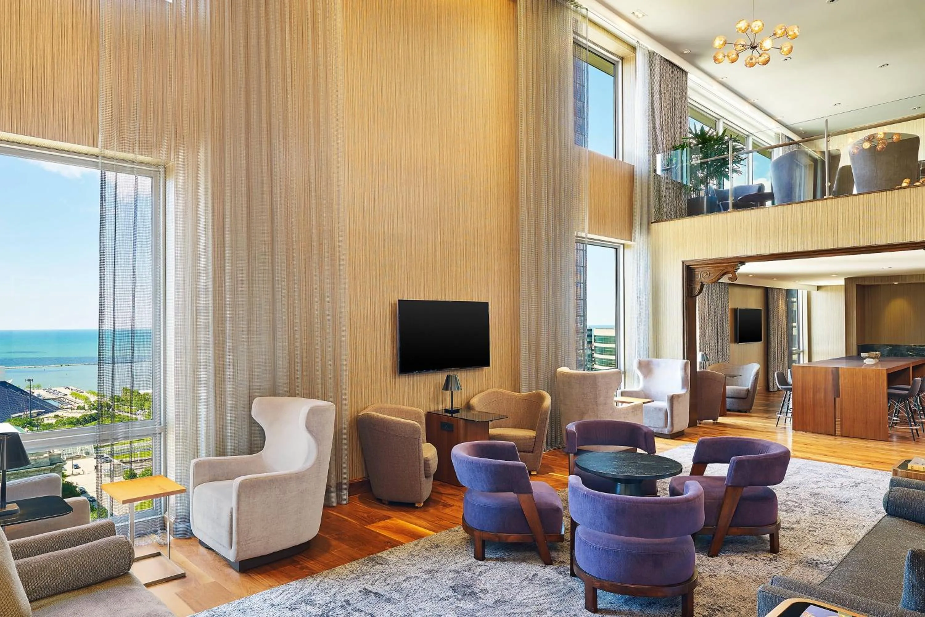 Lounge or bar in The Westin Cleveland Downtown