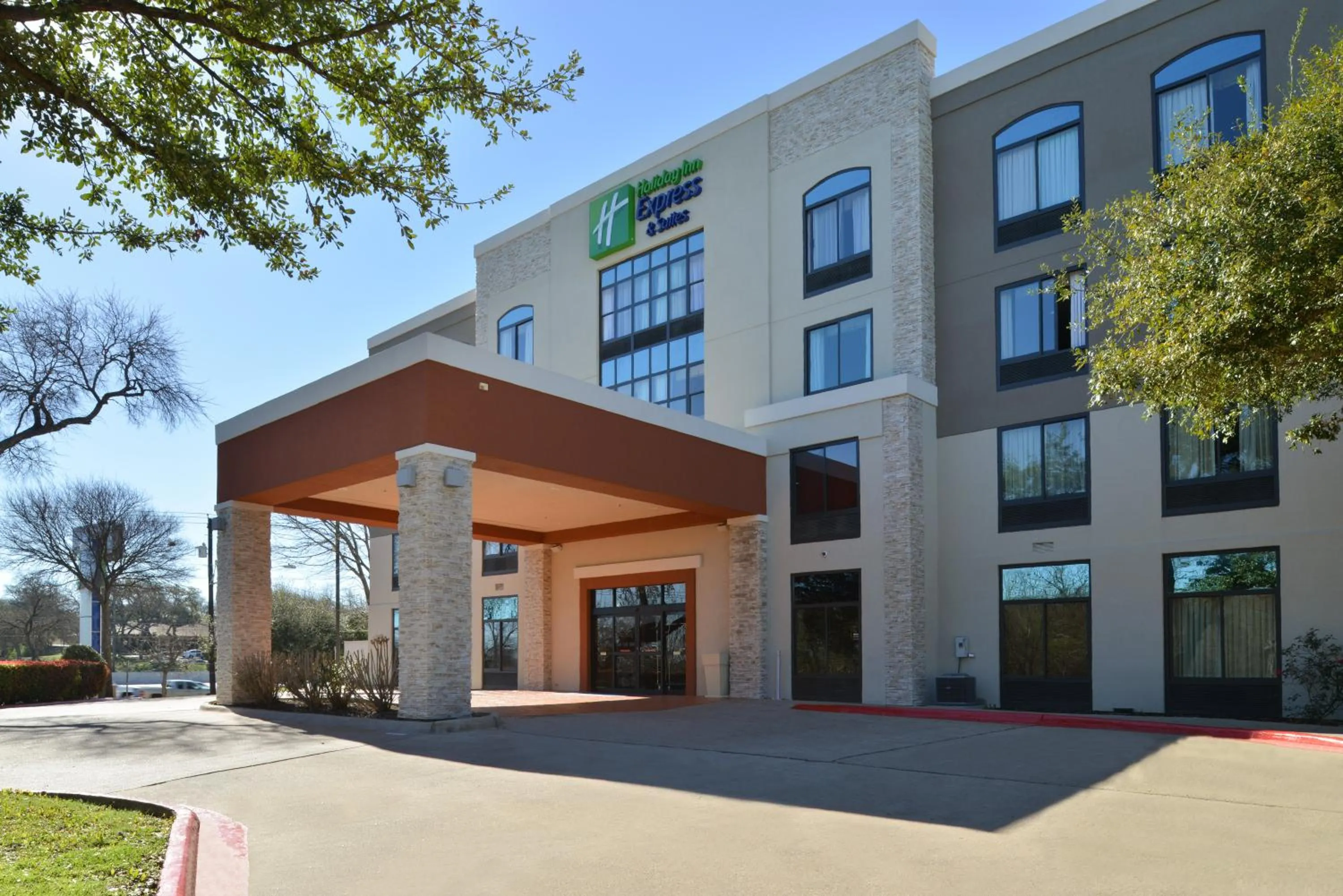 Property building in Holiday Inn Express & Suites Austin North Central by IHG