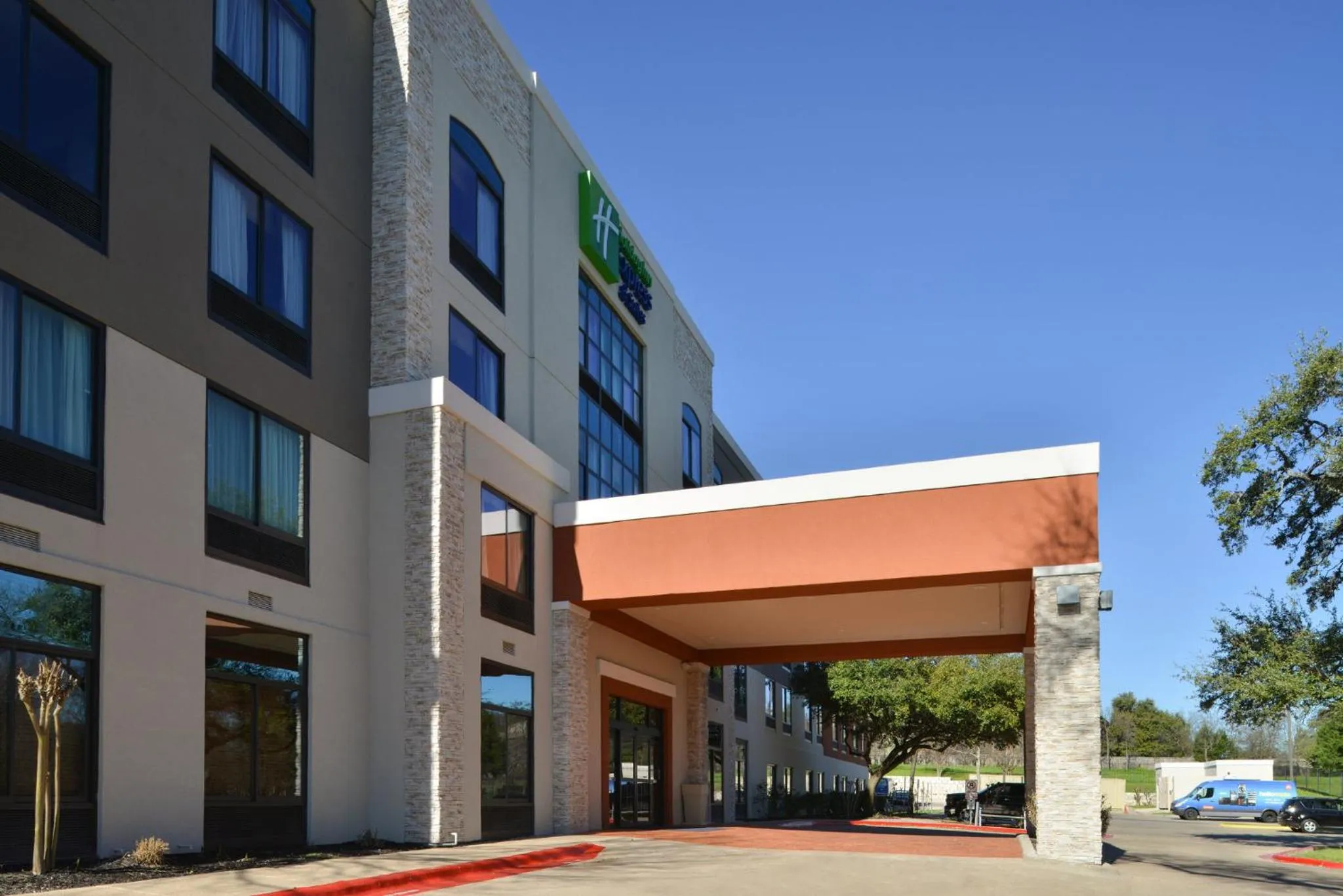 Property building in Holiday Inn Express & Suites Austin North Central by IHG