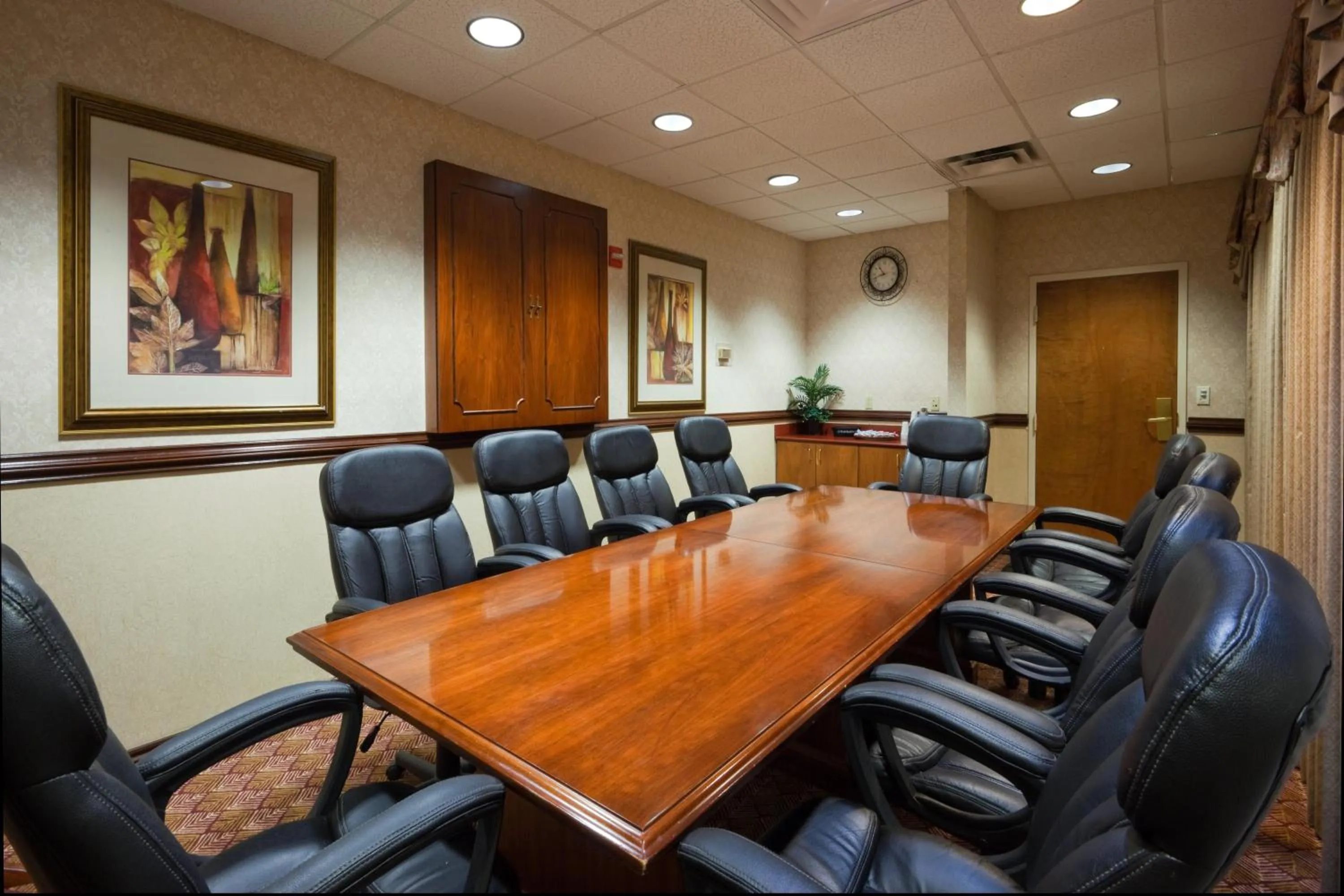 Meeting/conference room in Holiday Inn Express & Suites Austin North Central by IHG