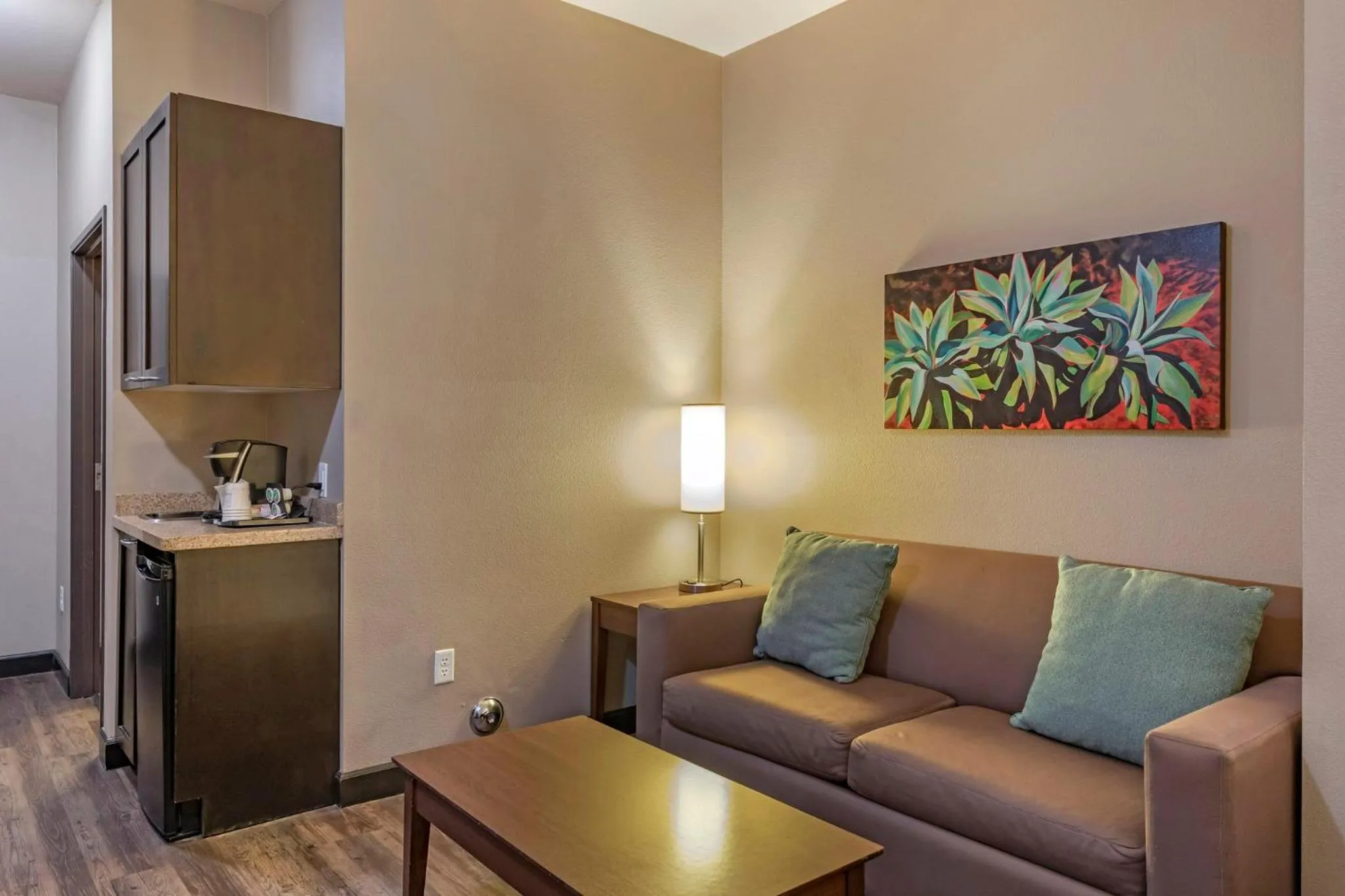 Photo of the whole room in Holiday Inn Express & Suites Indio - Coachella Valley by IHG