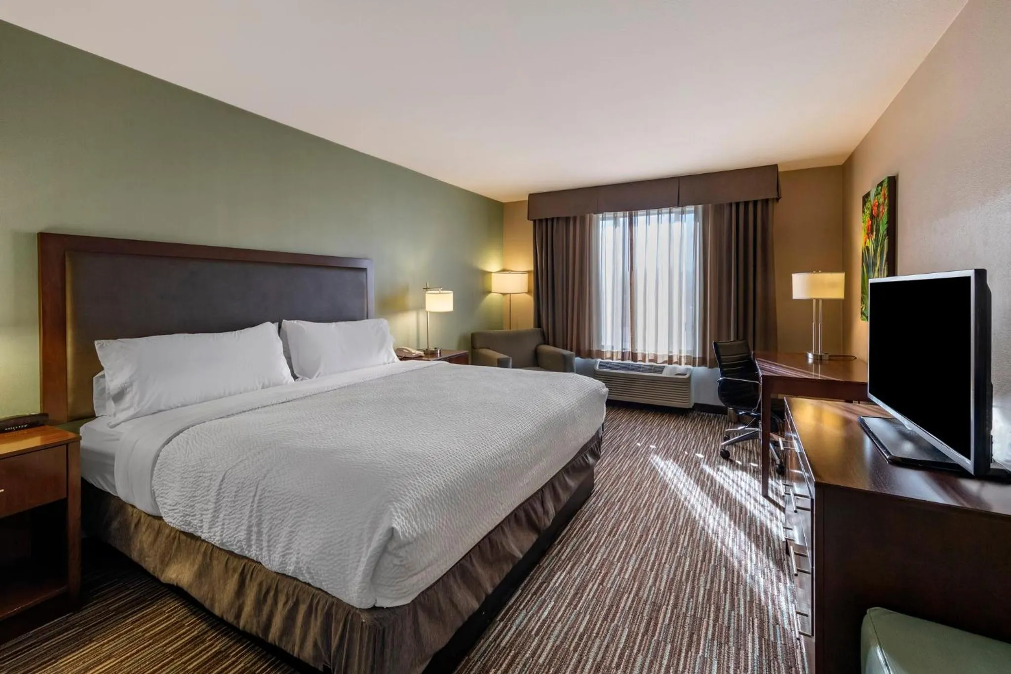 Photo of the whole room, Bed in Holiday Inn Express & Suites Indio - Coachella Valley by IHG