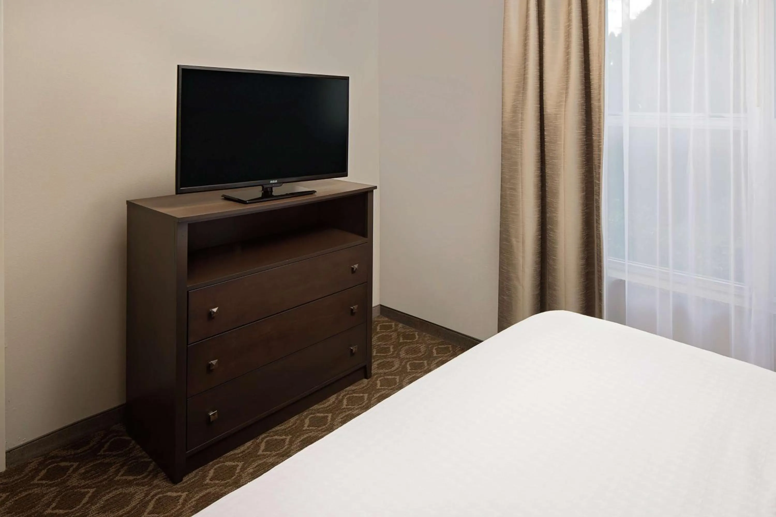 Bedroom, Bed in Homewood Suites by Hilton Cleveland-Solon