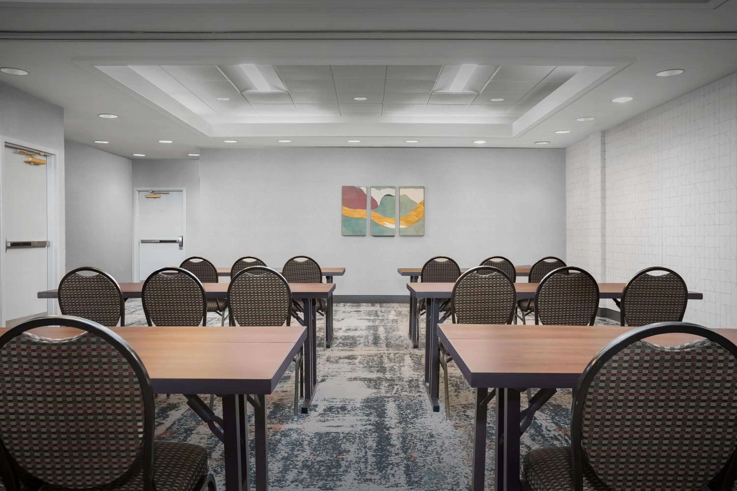 Meeting/conference room in Homewood Suites by Hilton Cleveland-Solon