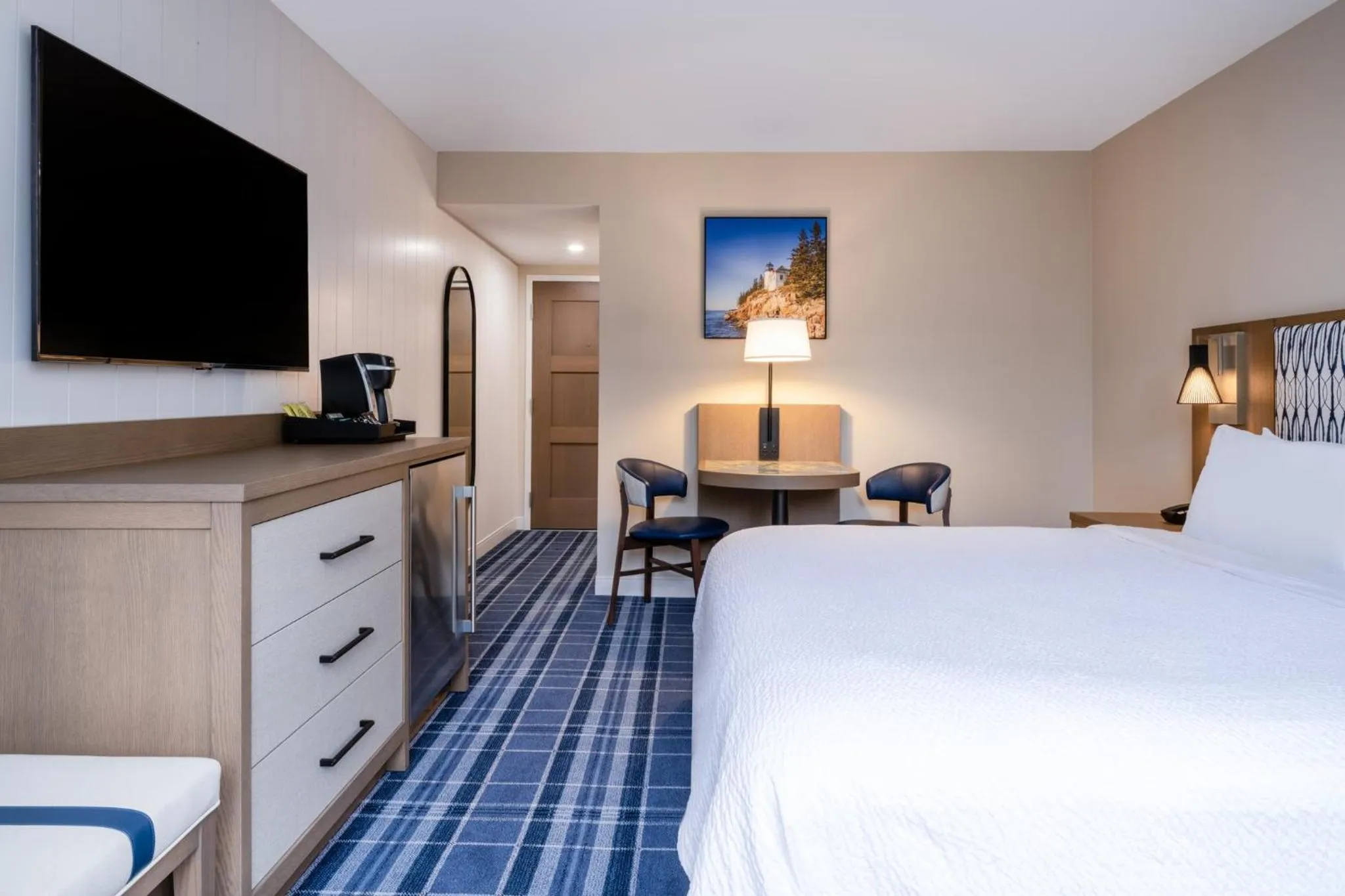 Photo of the whole room, Bed in Holiday Inn Bar Harbor Regency Hotel by IHG