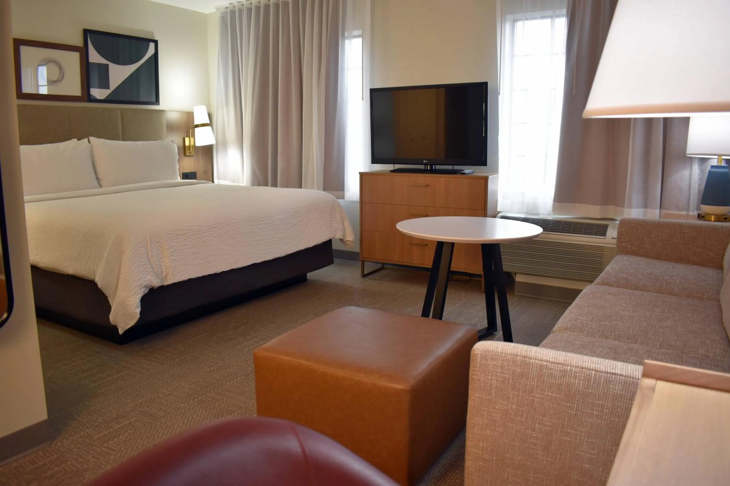 Bed in Staybridge Suites Detroit-Novi by IHG
