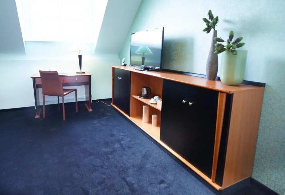 Day in Ressmann`s Residence