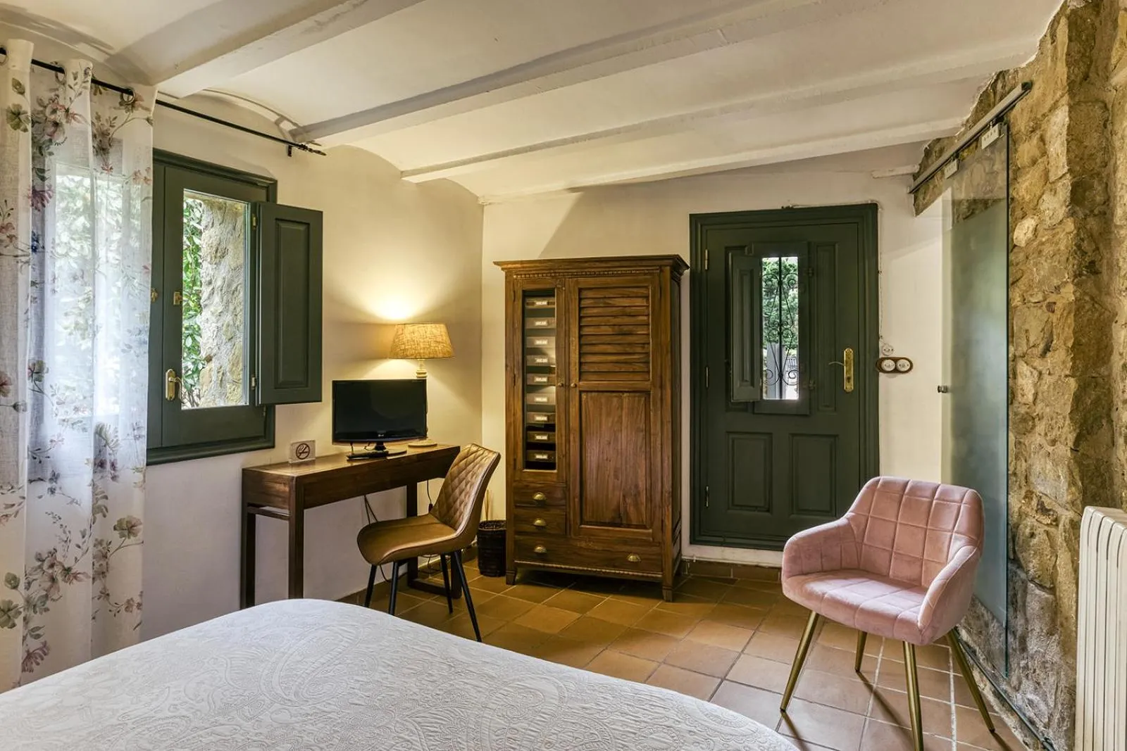 Bed in El Racó de Madremanya - Adults only