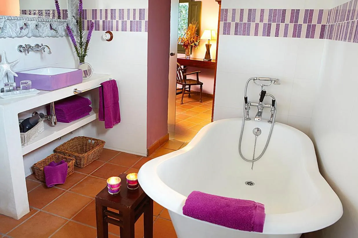 El Racó de Madremanya - Adults only