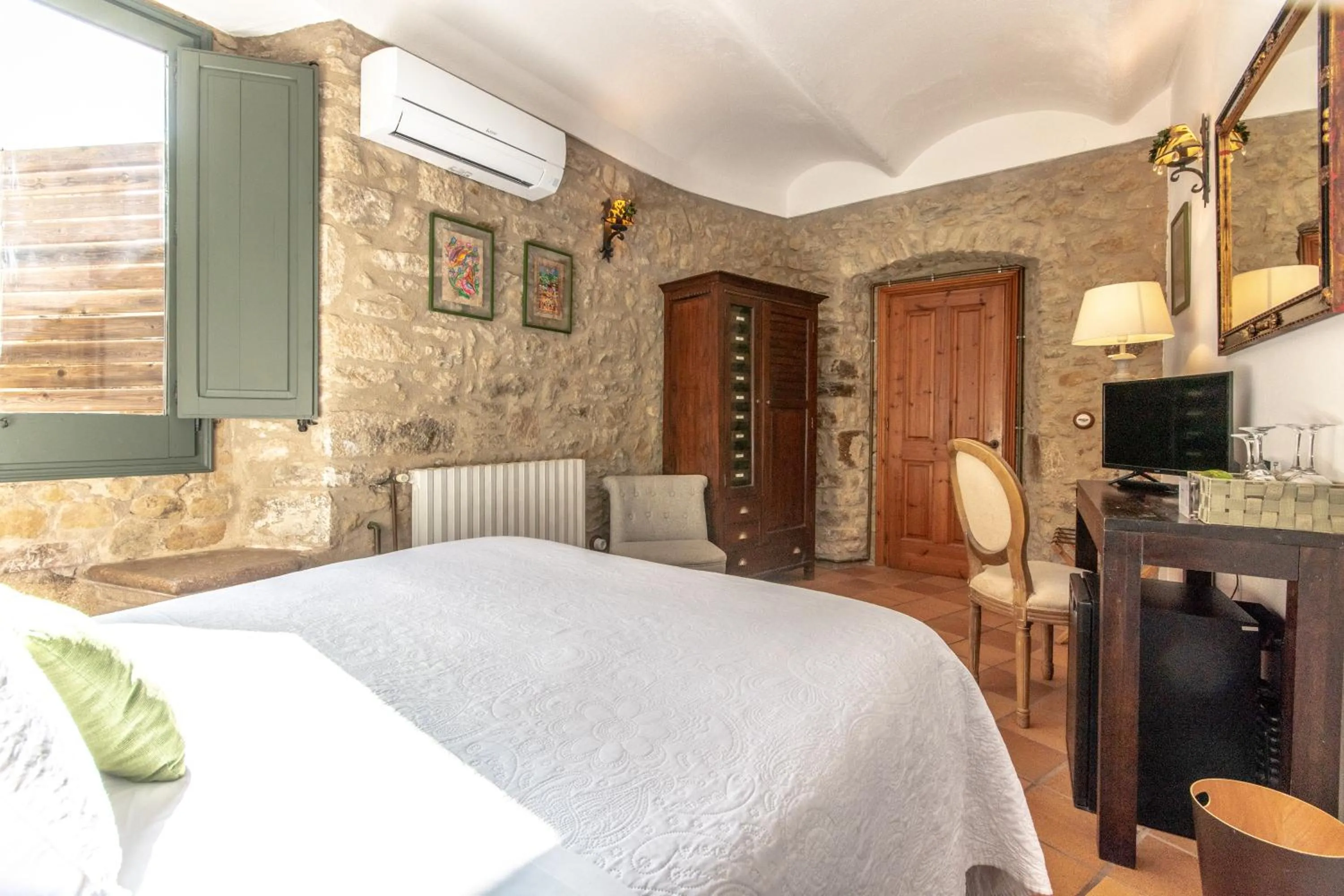 Bed in El Racó de Madremanya - Adults only