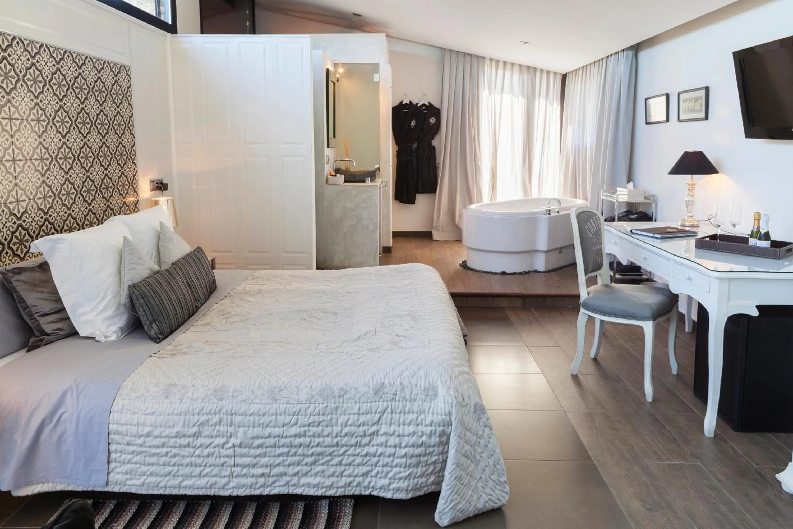 Bed in El Racó de Madremanya - Adults only