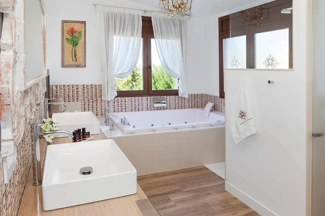 Bed in El Racó de Madremanya - Adults only