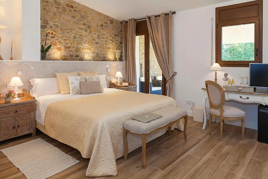 Bed in El Racó de Madremanya - Adults only