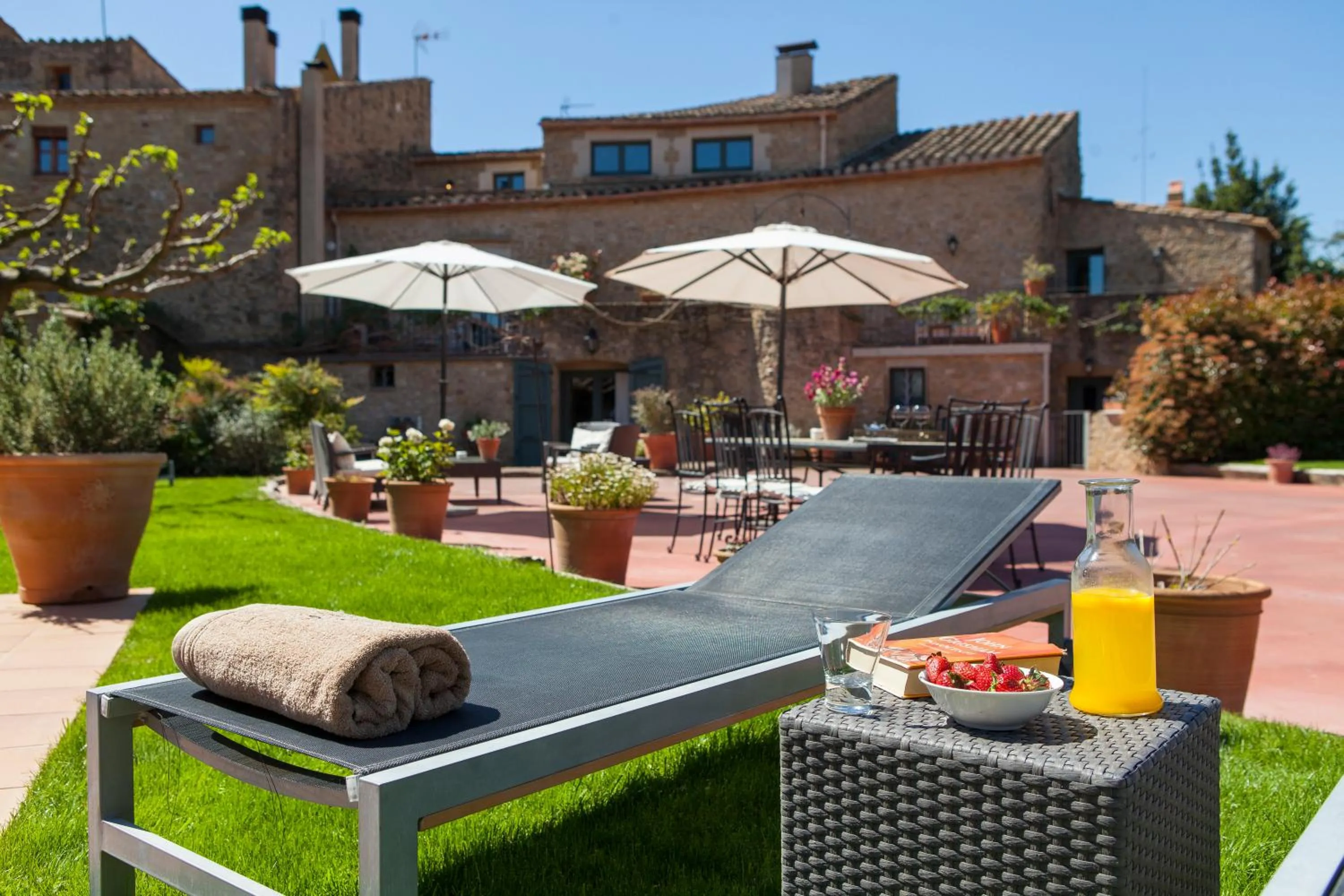 Day in El Racó de Madremanya - Adults only