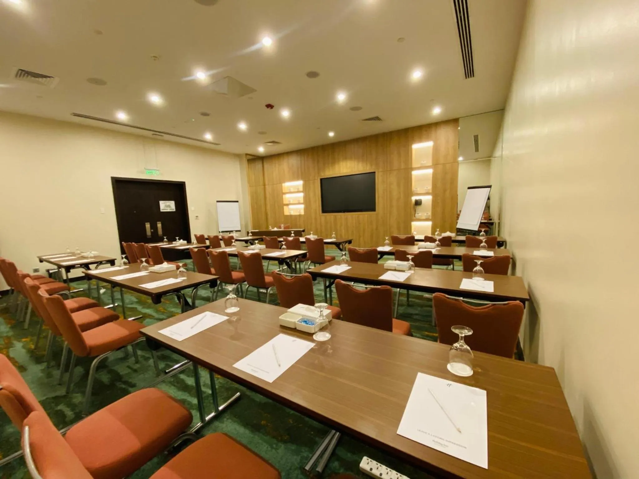 Meeting/conference room in Holiday Inn Abu Dhabi by IHG