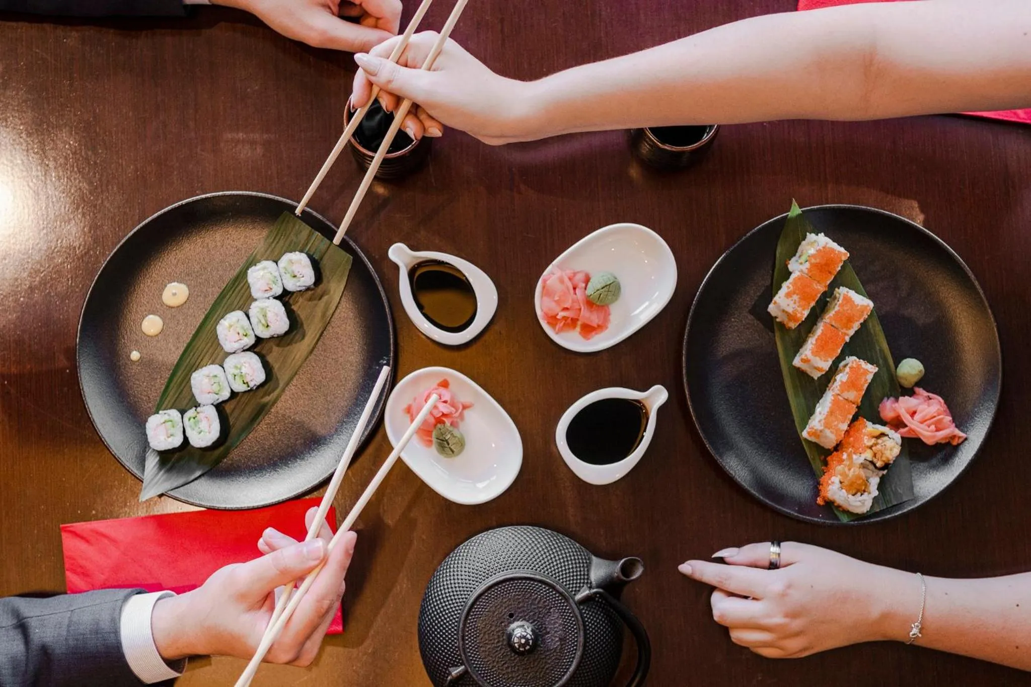 Restaurant/places to eat in Holiday Inn Abu Dhabi by IHG