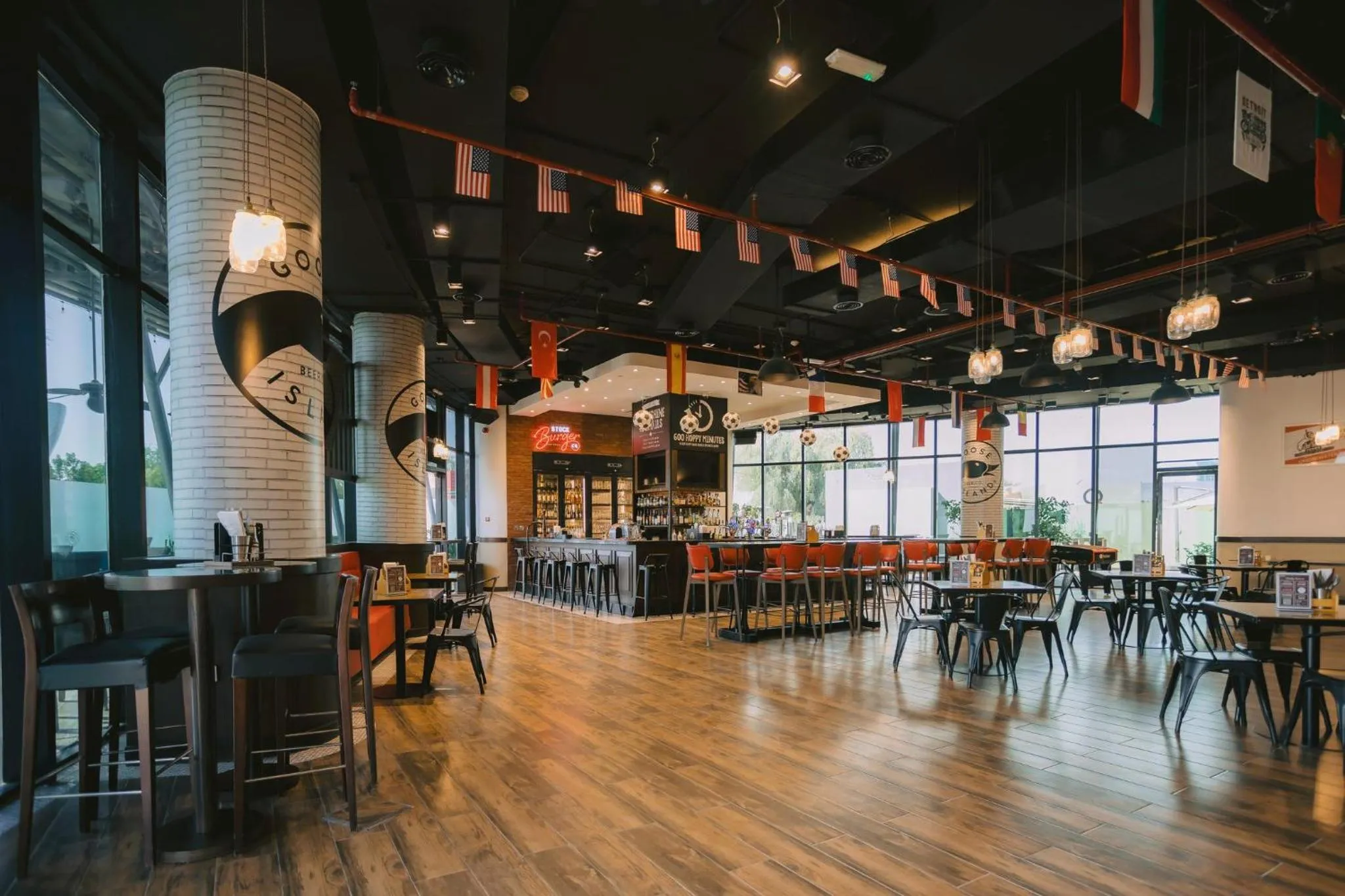 Restaurant/places to eat in Holiday Inn Abu Dhabi by IHG